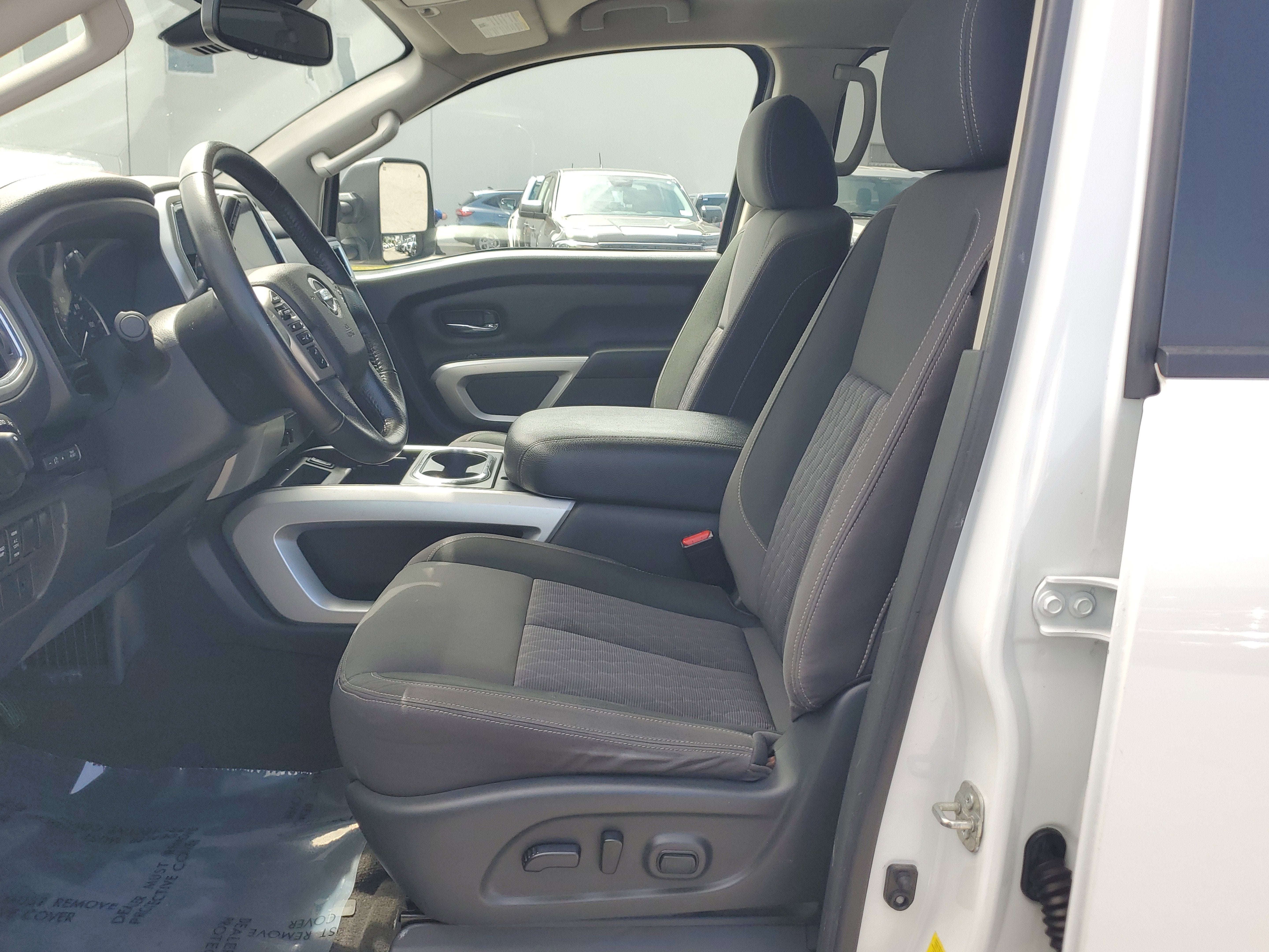 2021 Nissan Titan SV