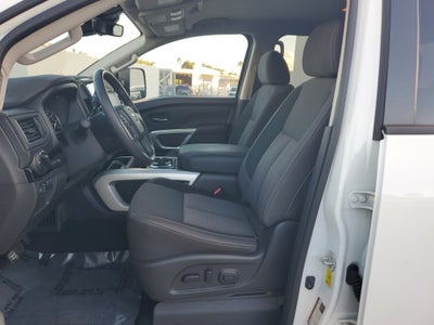 2024 Nissan TITAN Crew Cab SV
