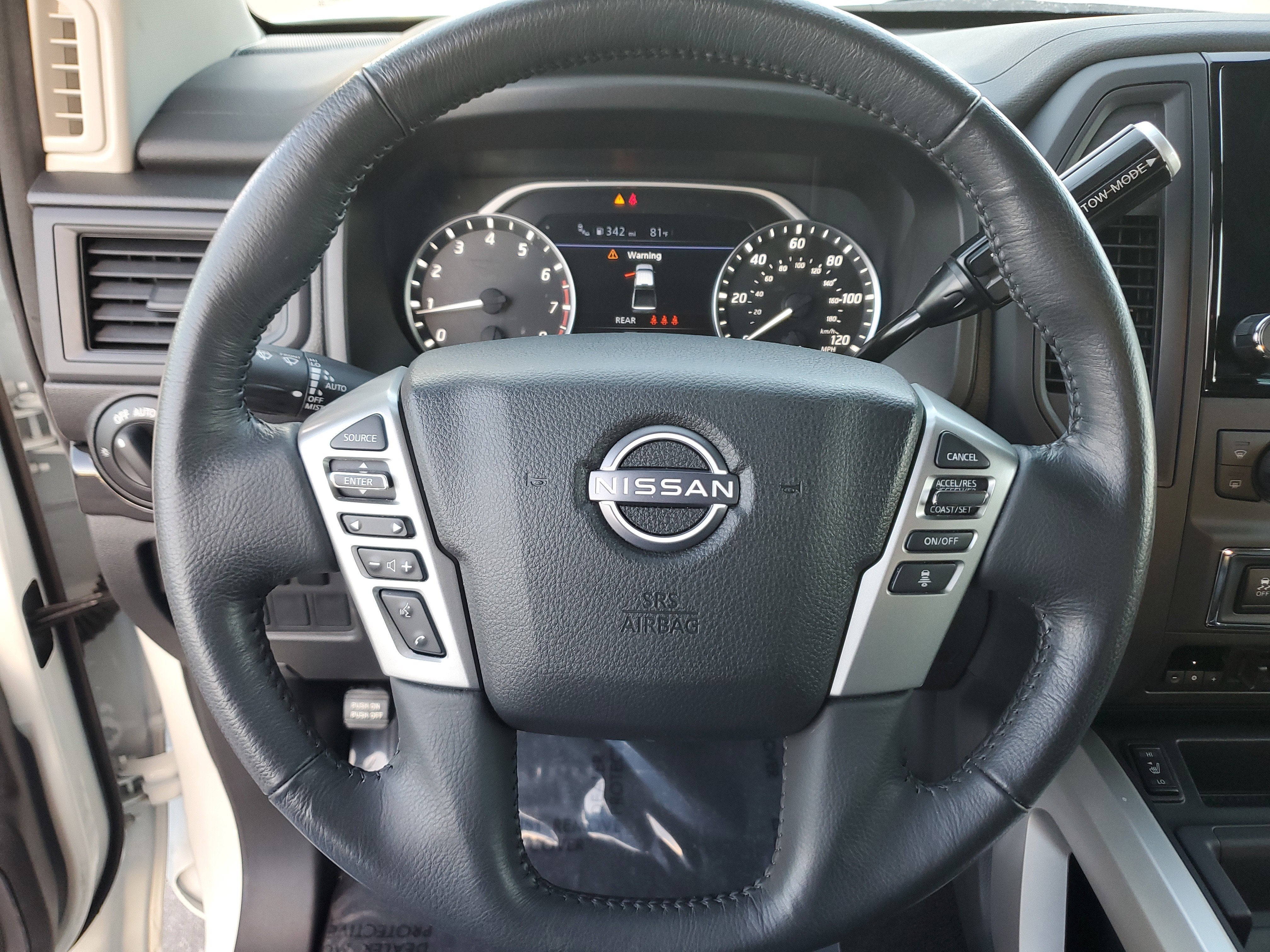 2024 Nissan TITAN Crew Cab SV