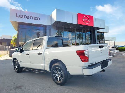 2024 Nissan TITAN Crew Cab SV