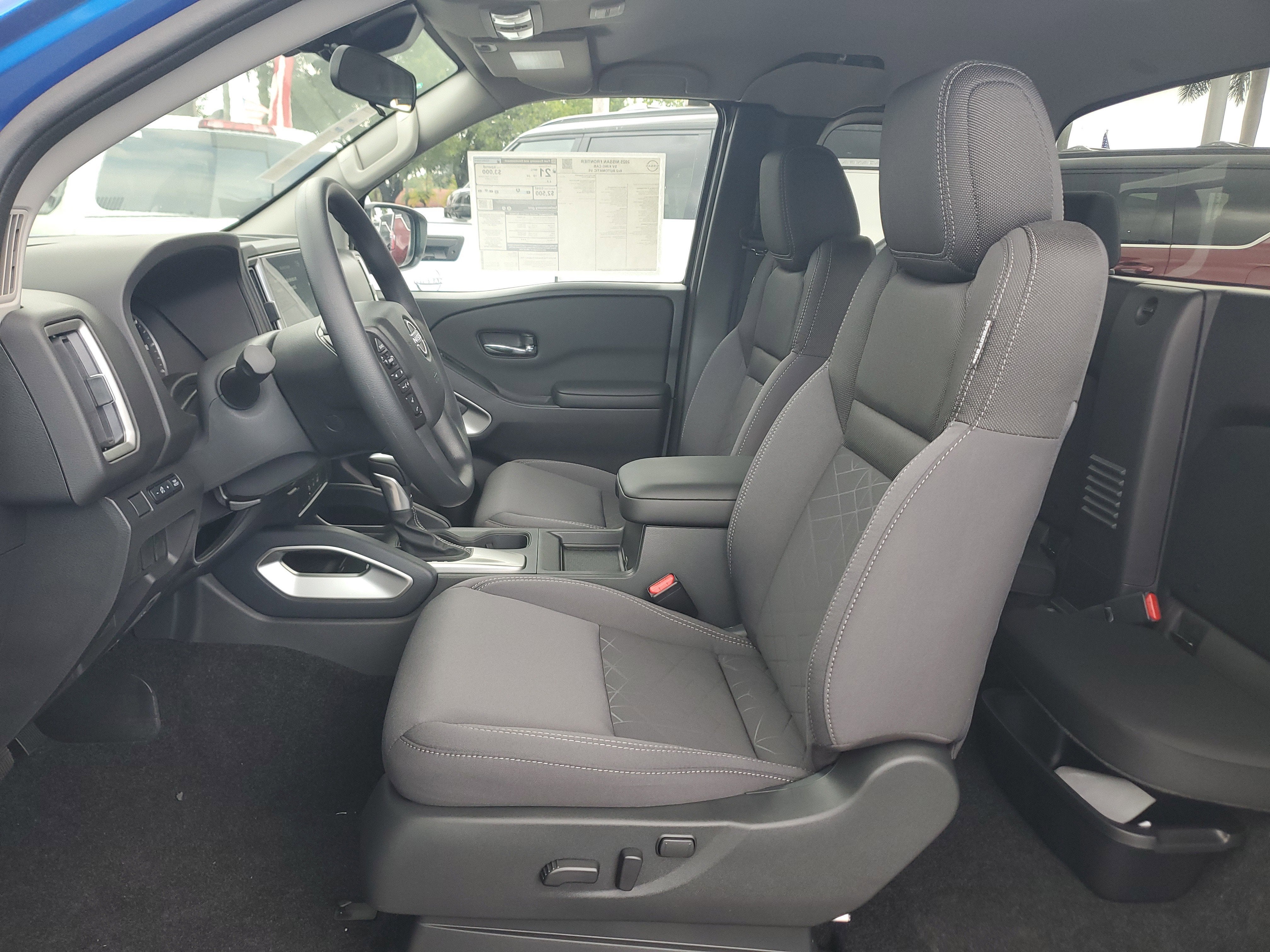 2025 Nissan Frontier King Cab® SV