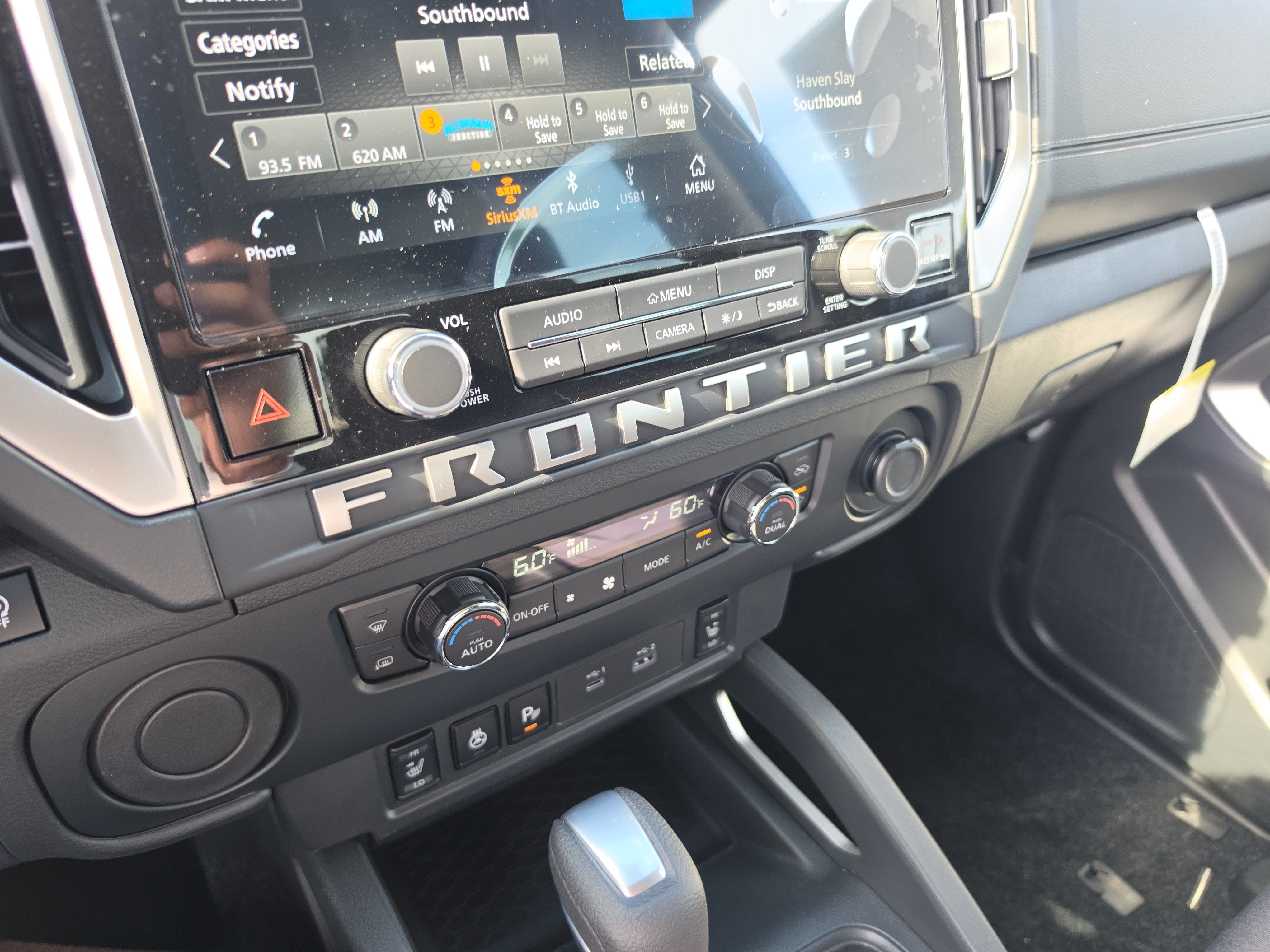 2026 Nissan Frontier Crew Cab SV