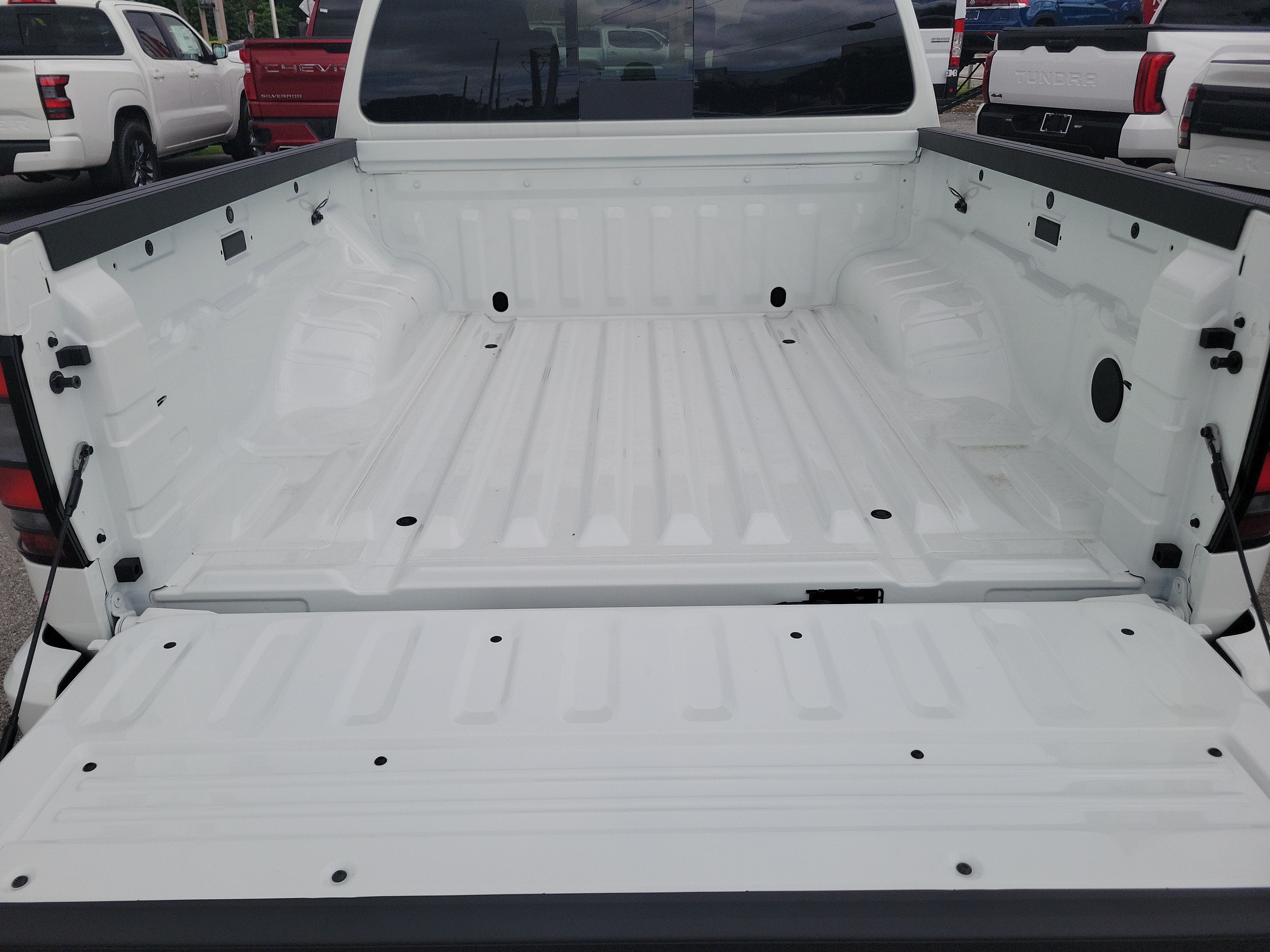 2027 Nissan Frontier SV