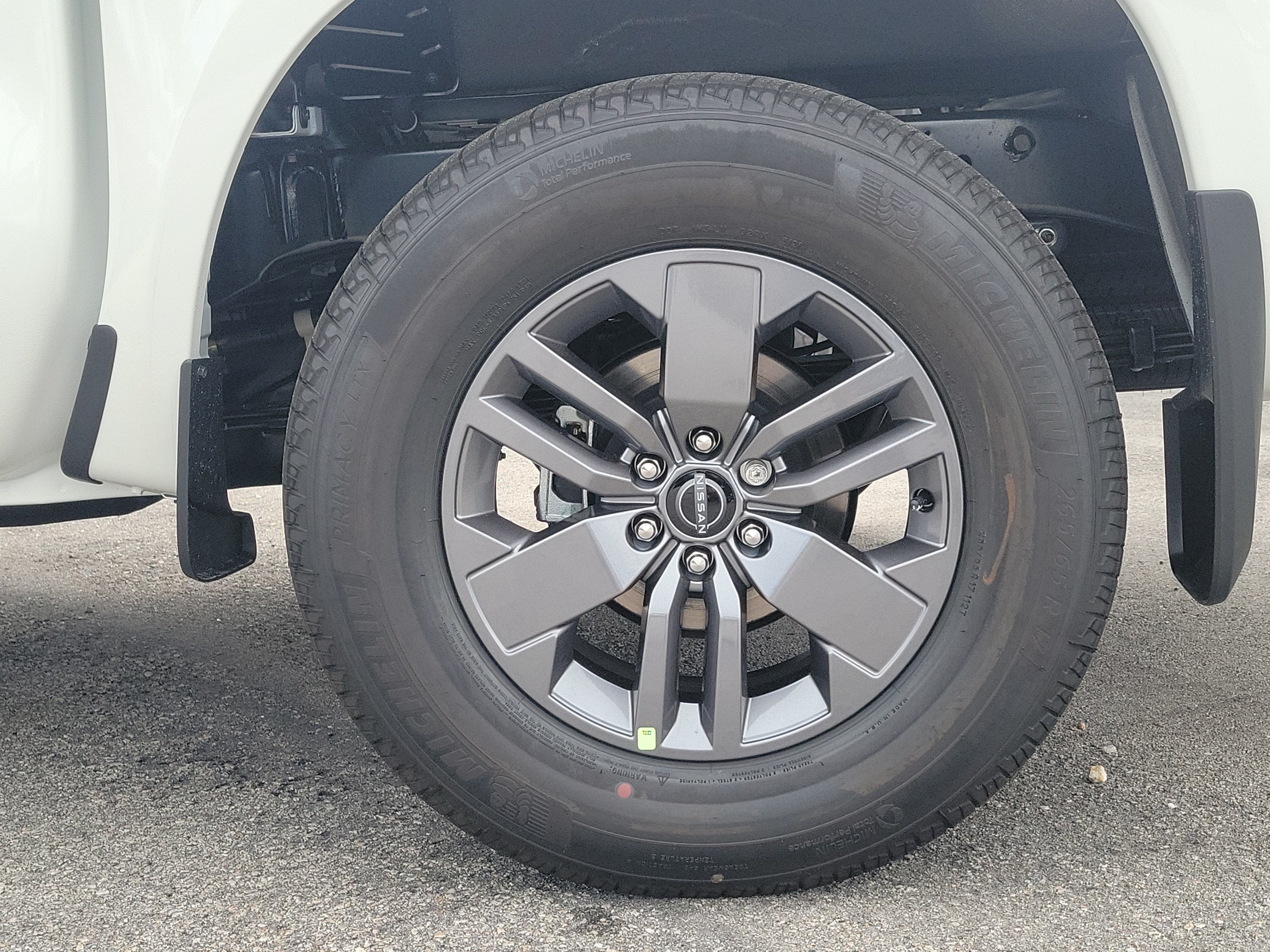 2027 Nissan Frontier SV