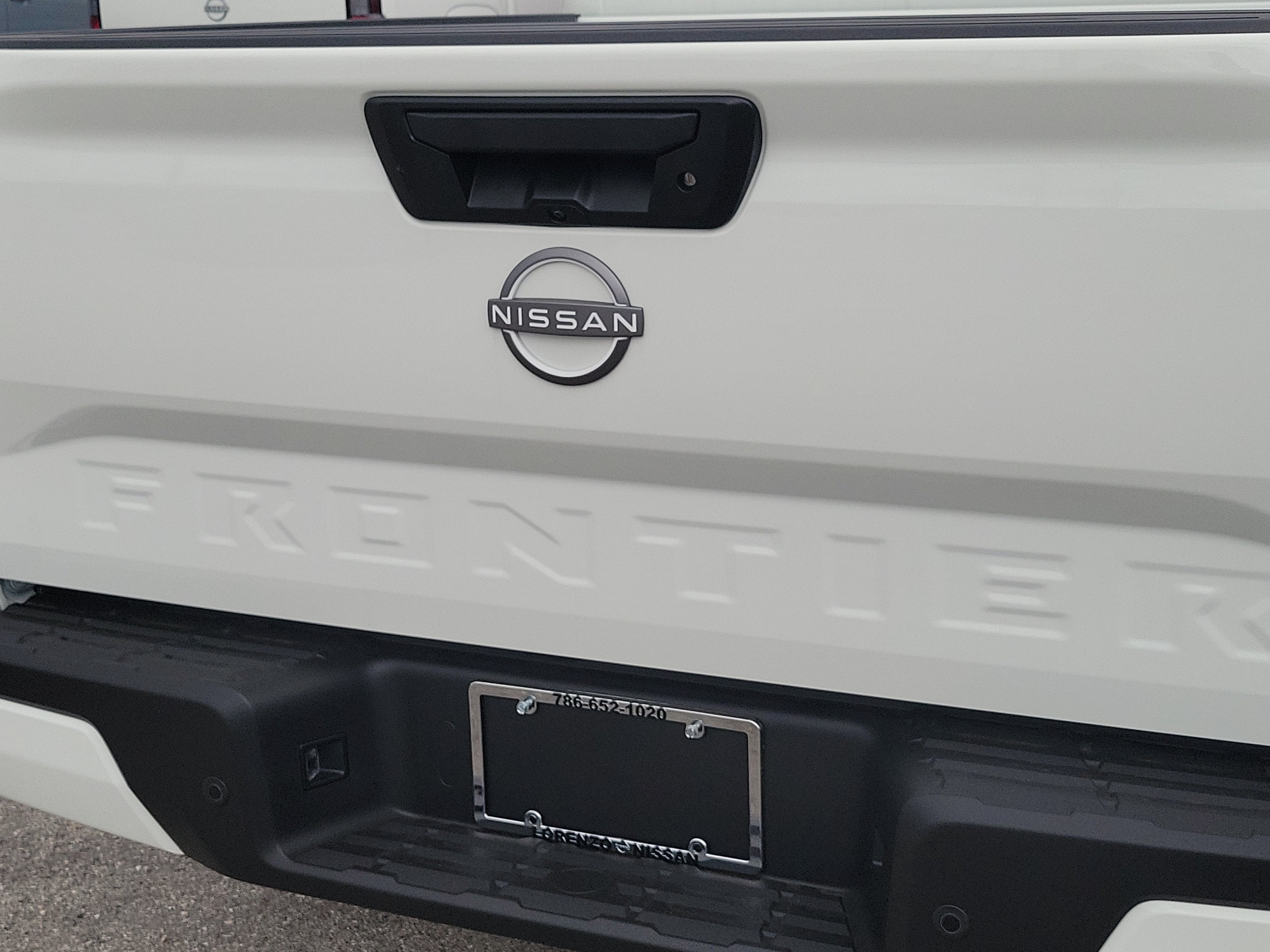 2027 Nissan Frontier SV