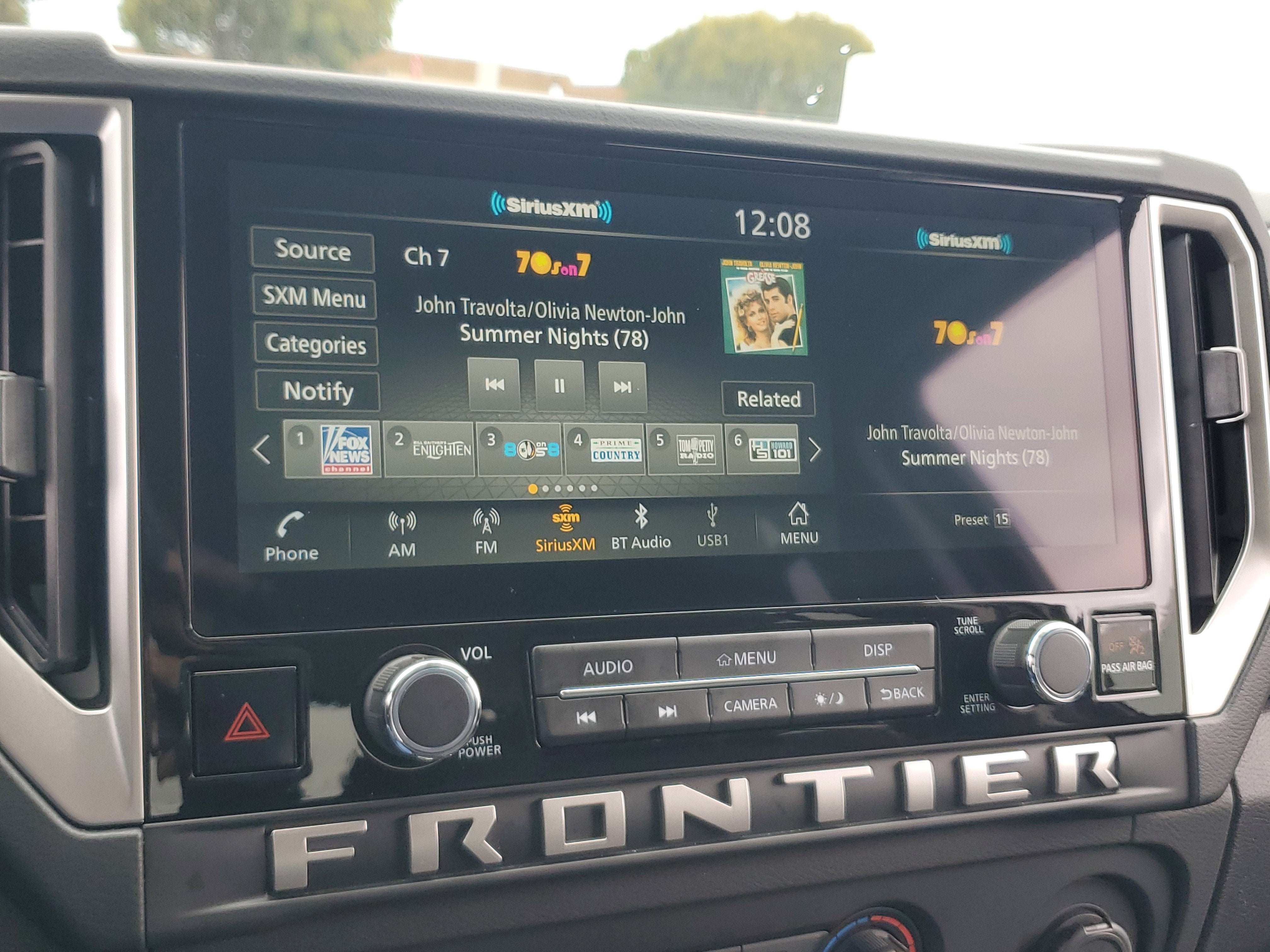 2025 Nissan Frontier SV