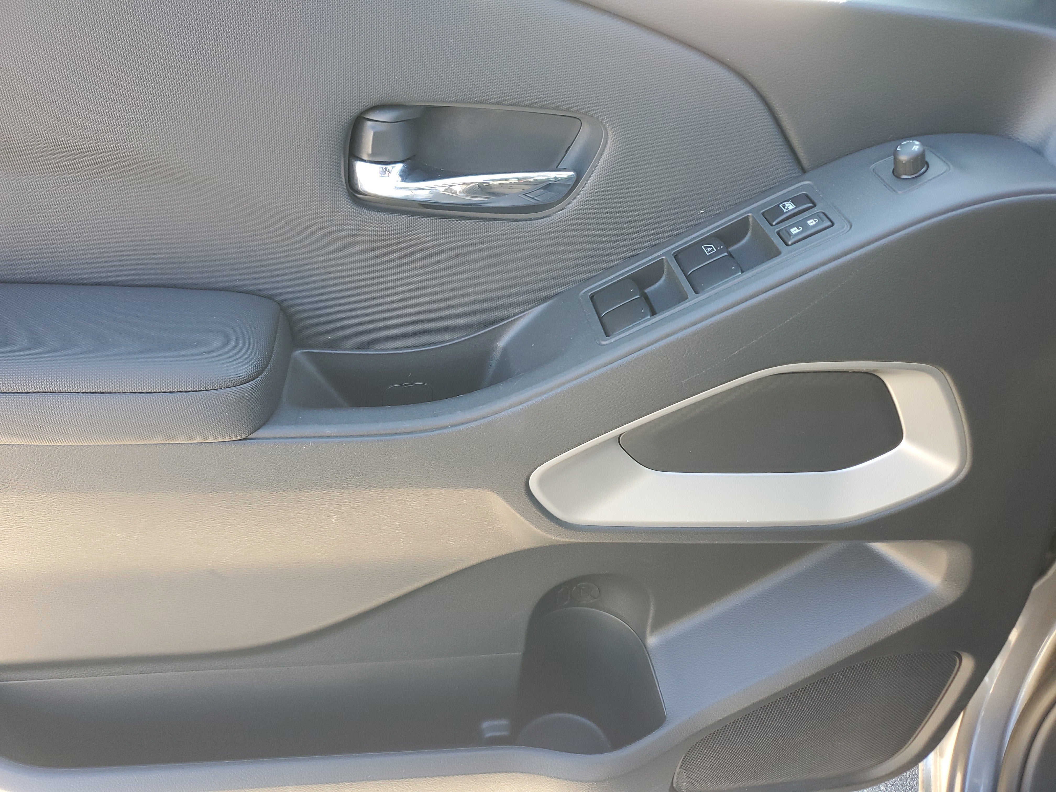 2024 Nissan Frontier Crew Cab SV