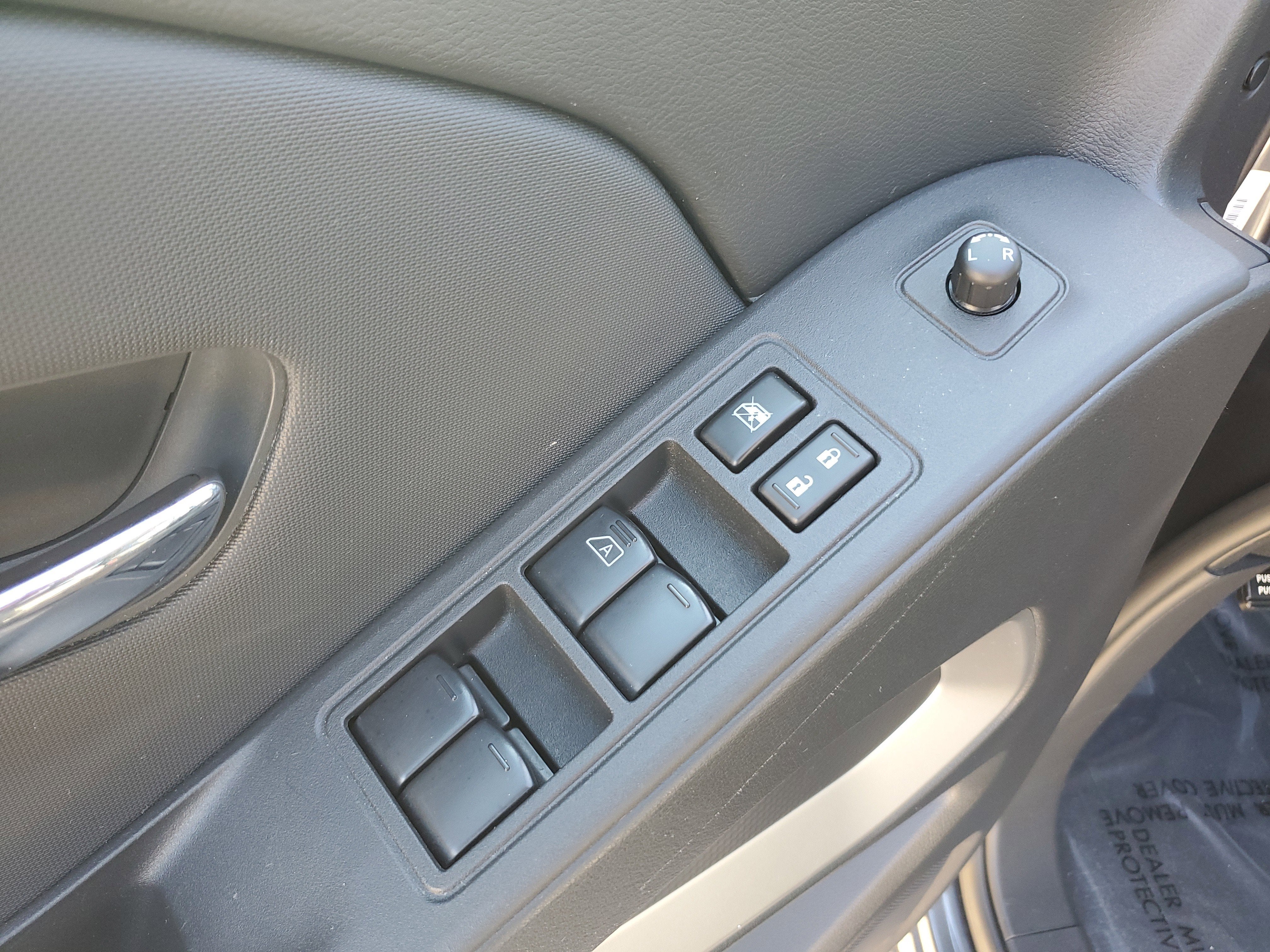 2024 Nissan Frontier Crew Cab SV