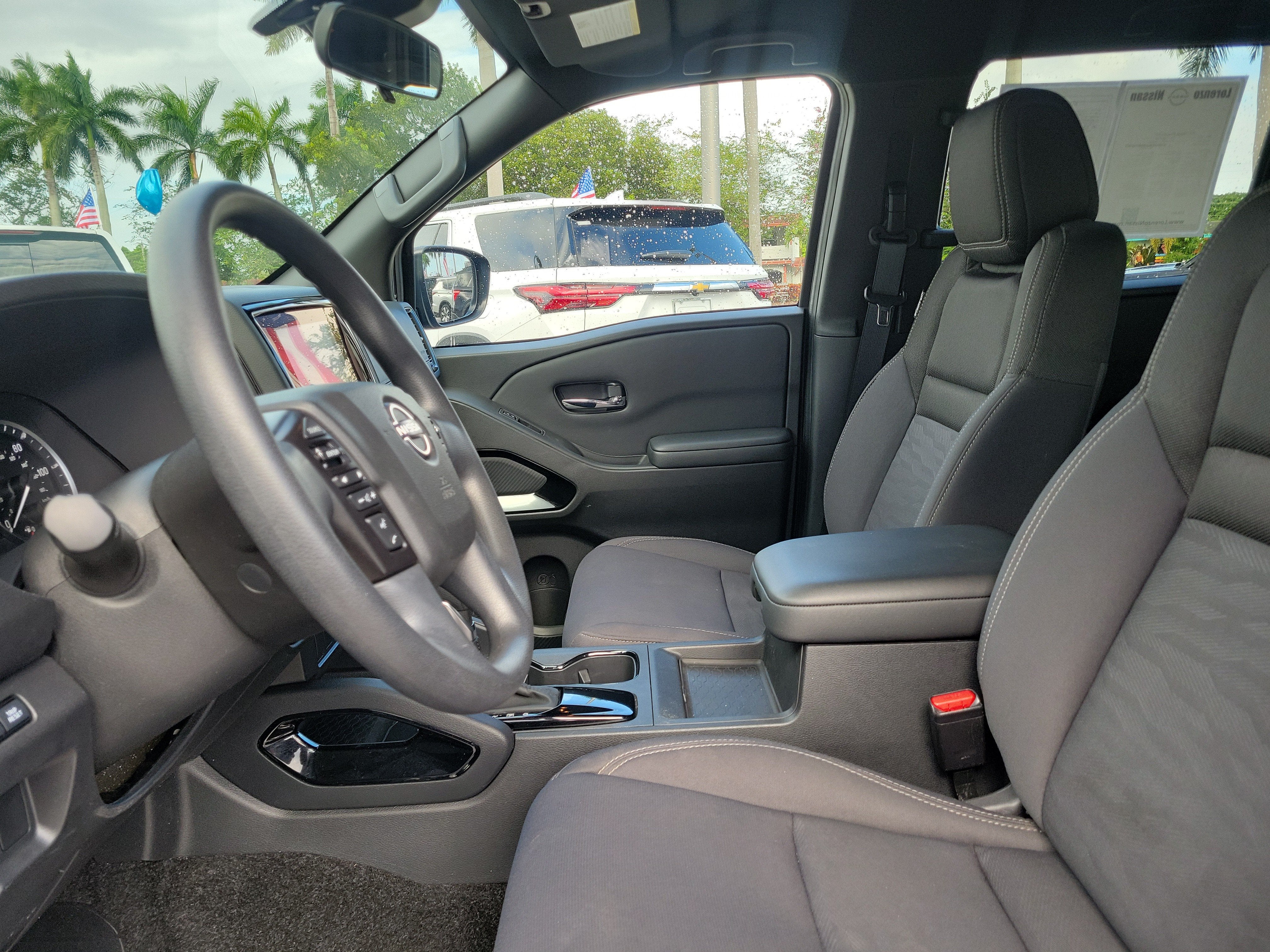 2023 Nissan Frontier SV