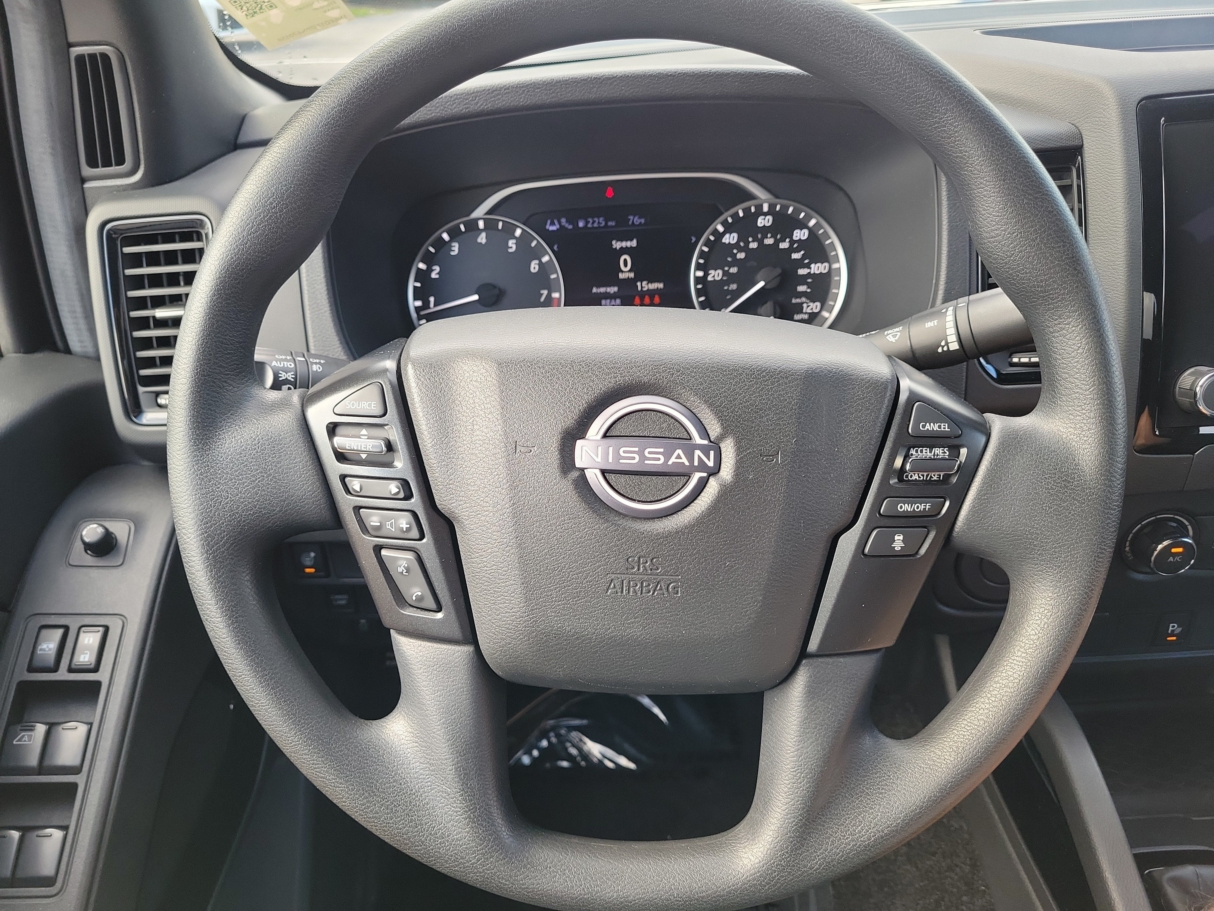2023 Nissan Frontier SV