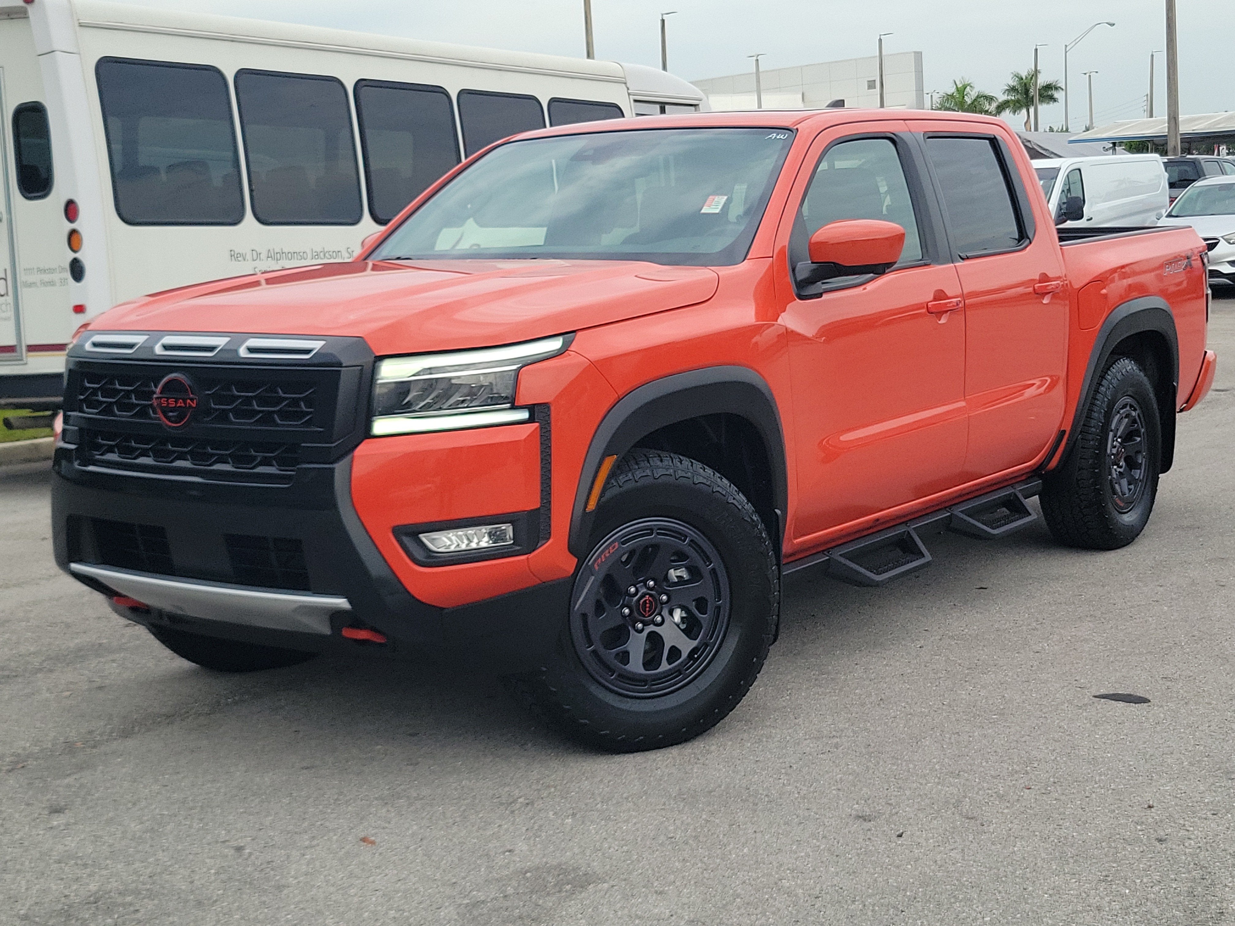 2025 Nissan Frontier Crew Cab PRO-X®