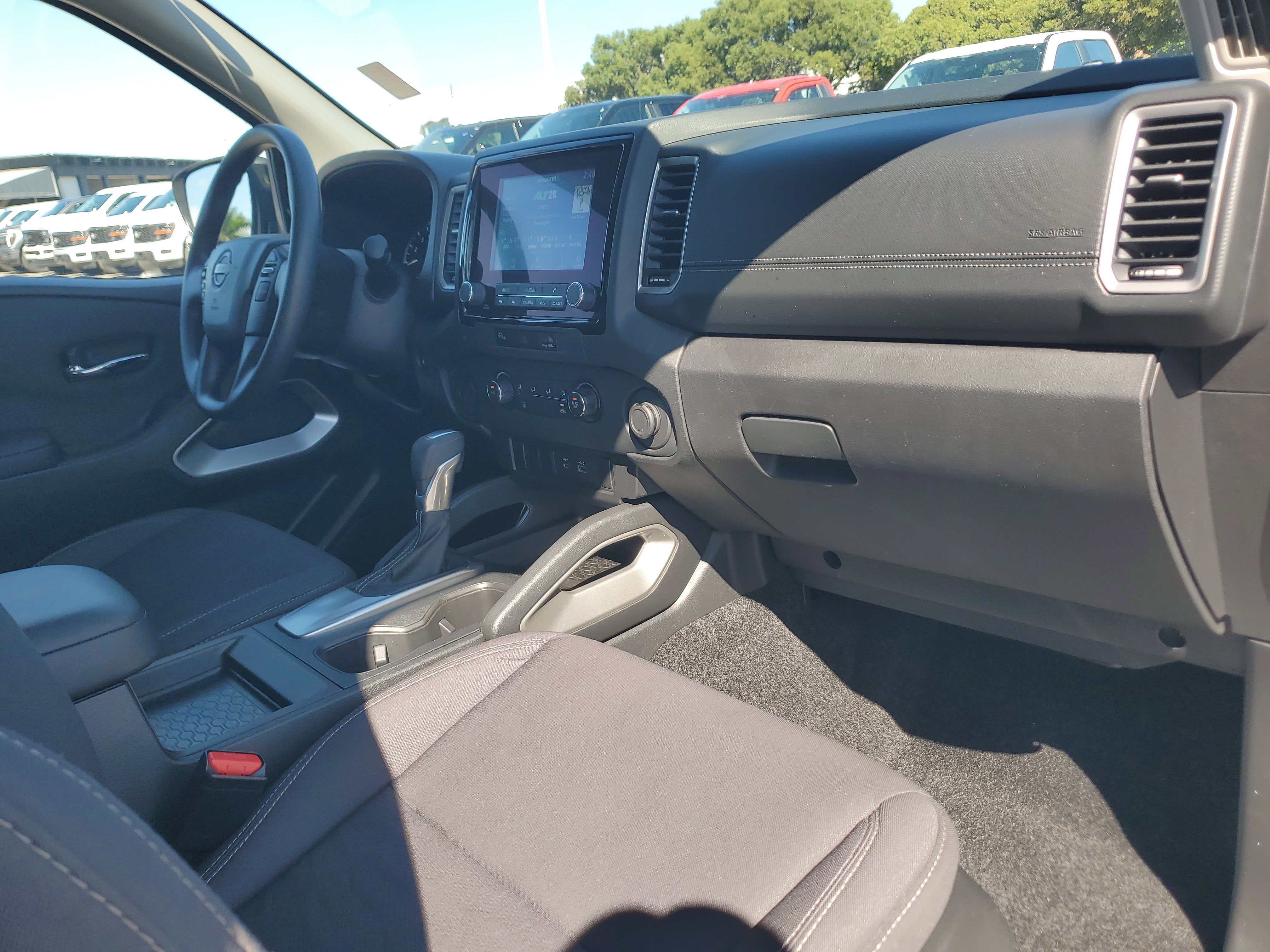 2024 Nissan Frontier SV