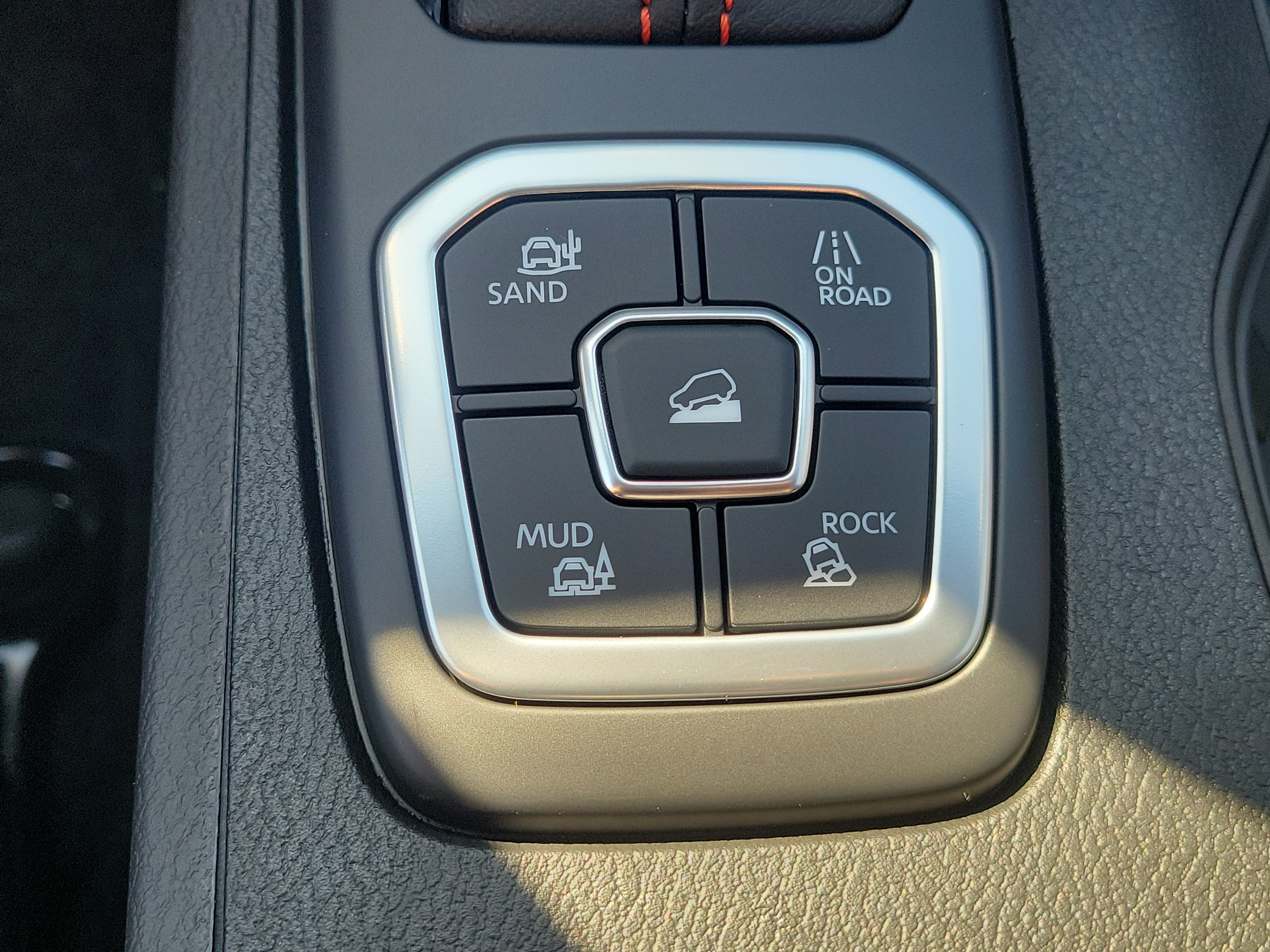 2027 Nissan Frontier Crew Cab PRO-4X®