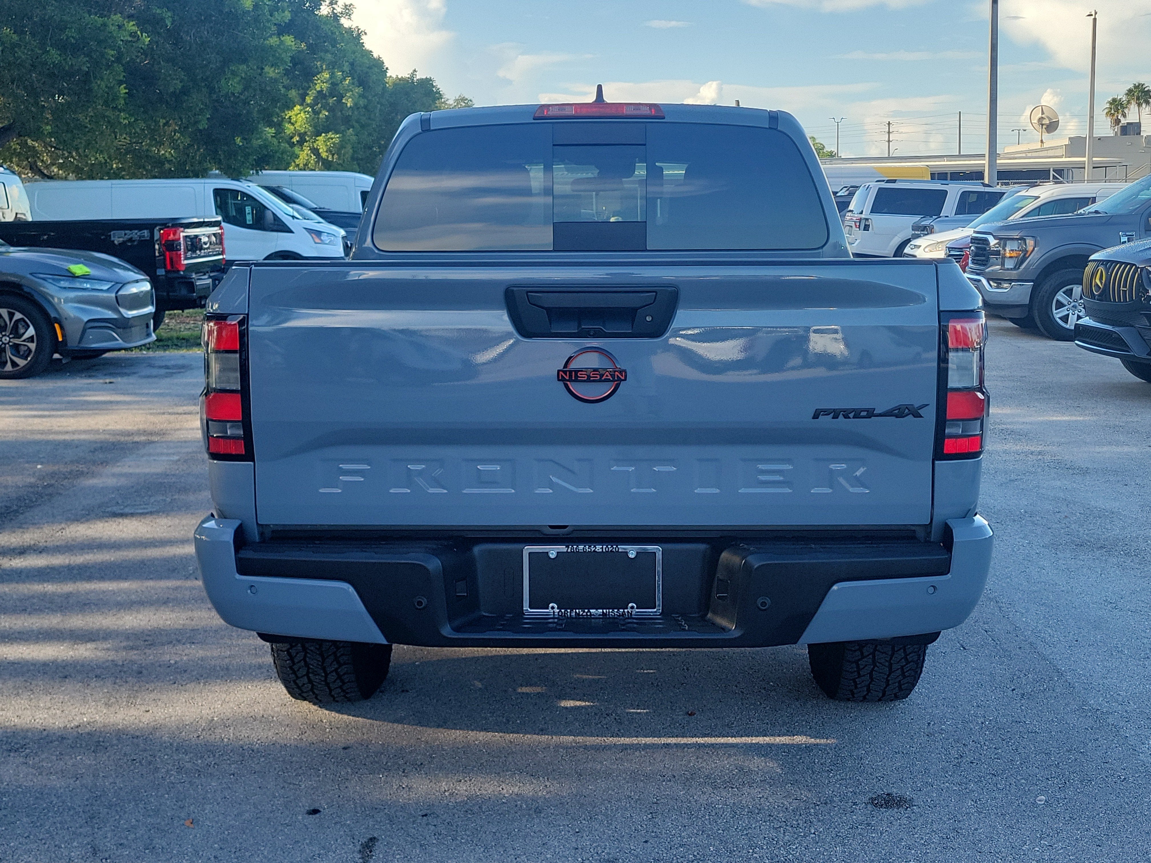2024 Nissan Frontier PRO-4X 4WD