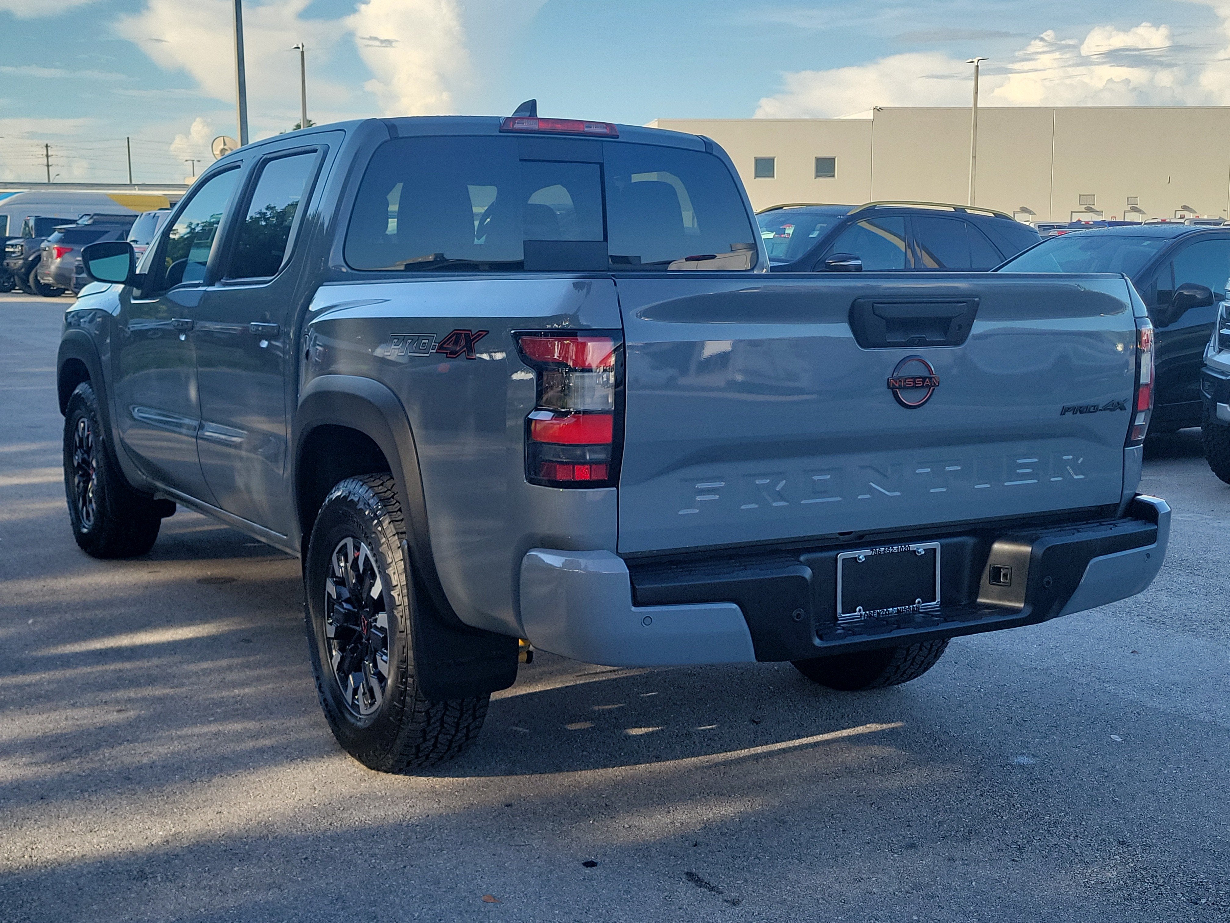 2024 Nissan Frontier PRO-4X 4WD