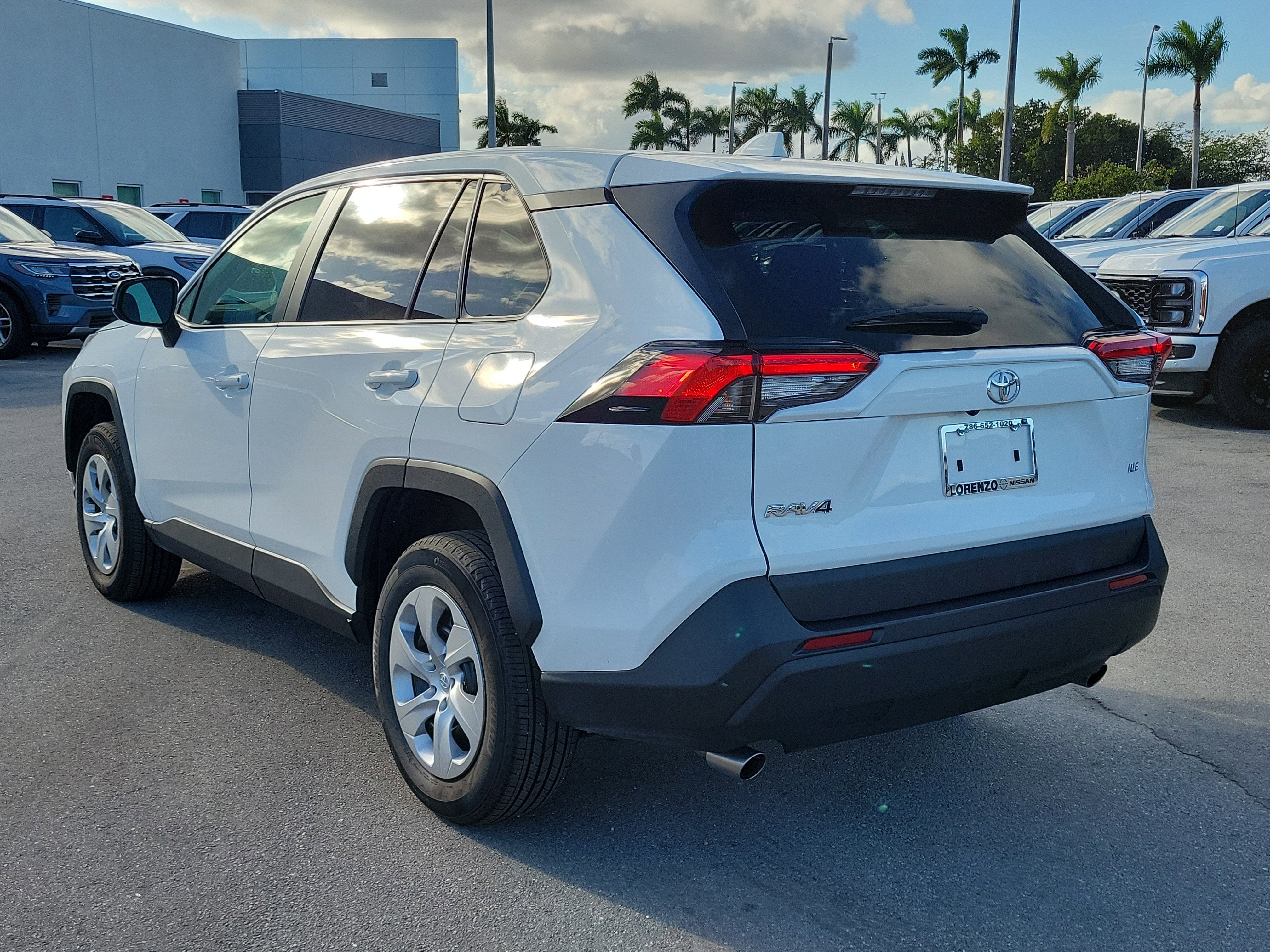 2025 Toyota RAV4 LE