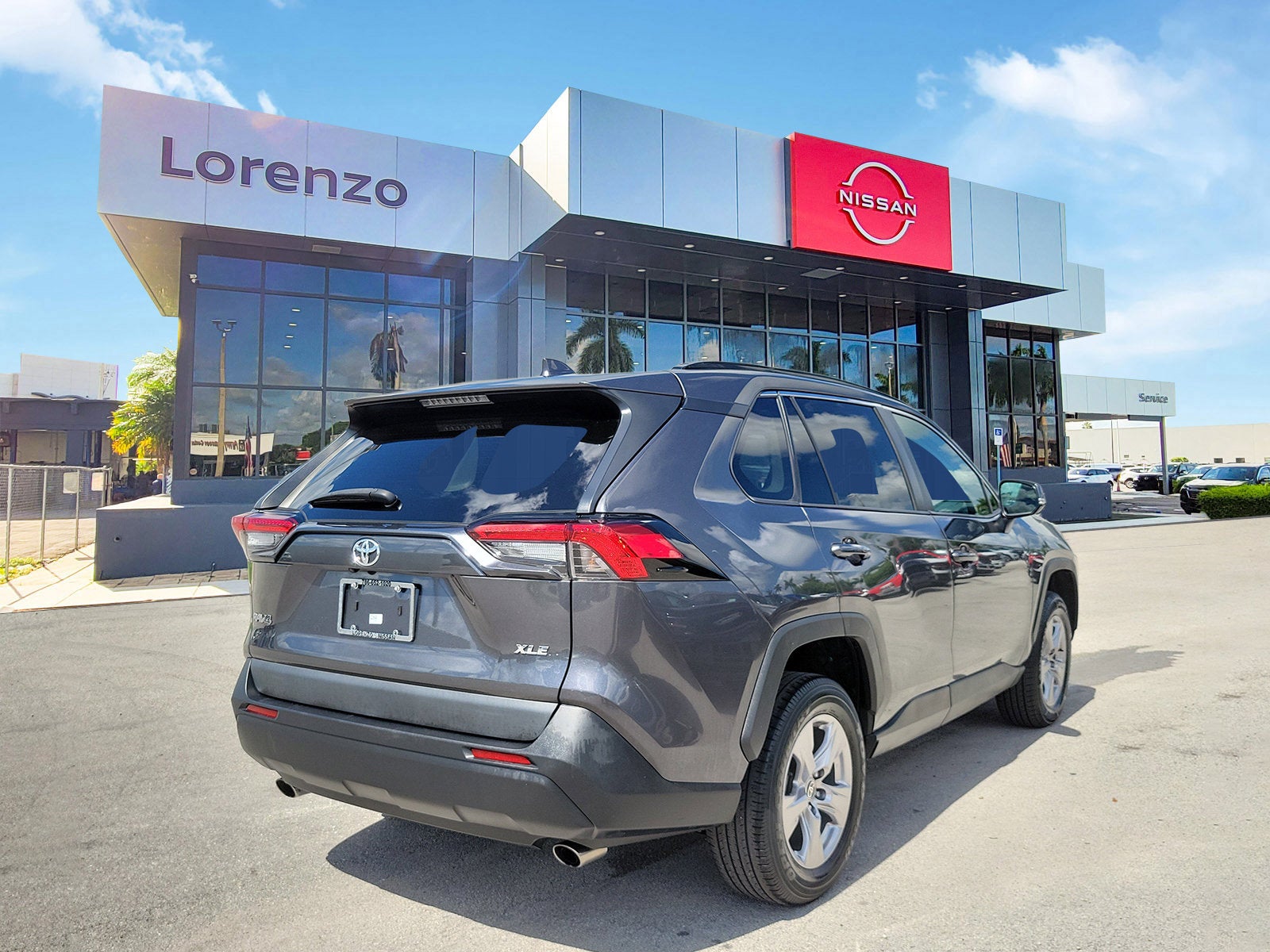 2023 Toyota RAV4 XLE