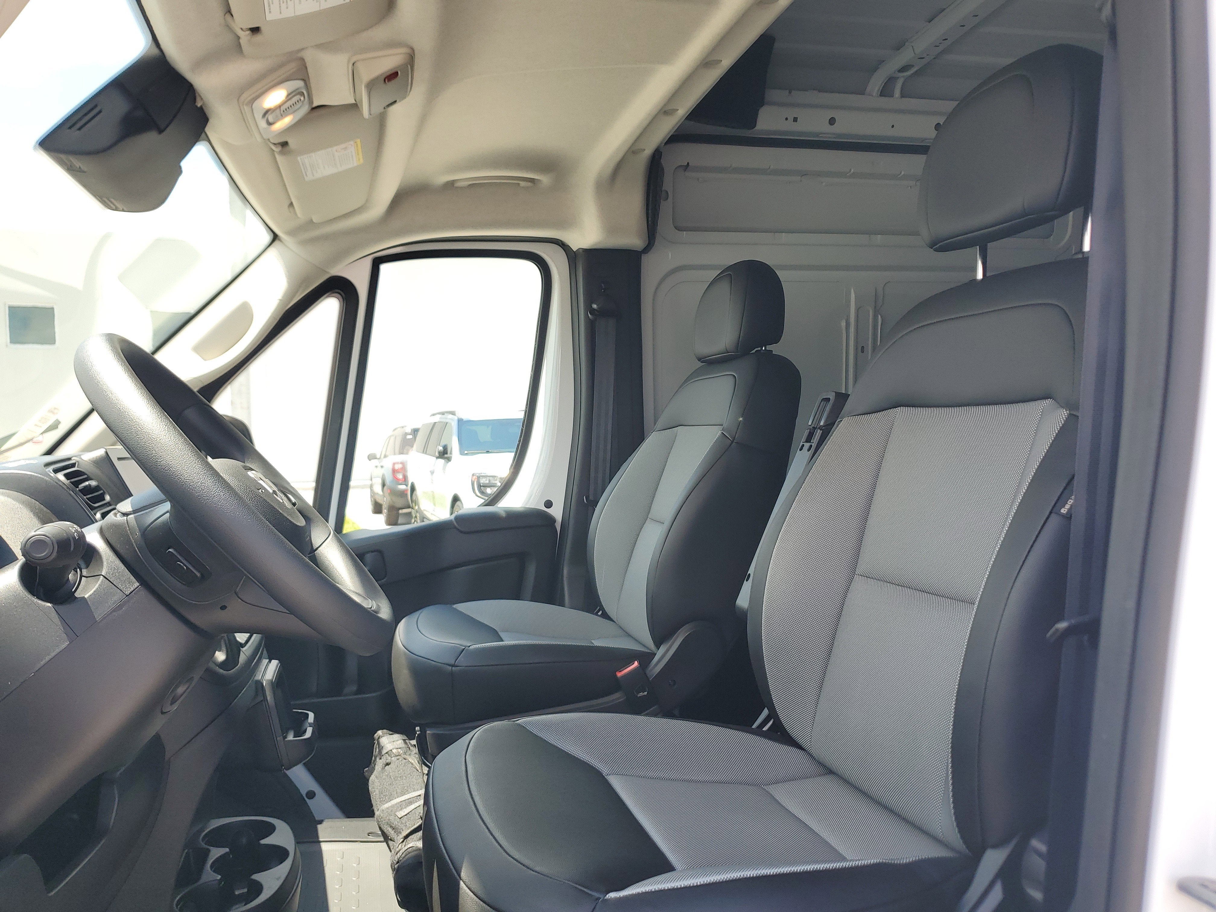 2026 RAM ProMaster Cargo Van Tradesman