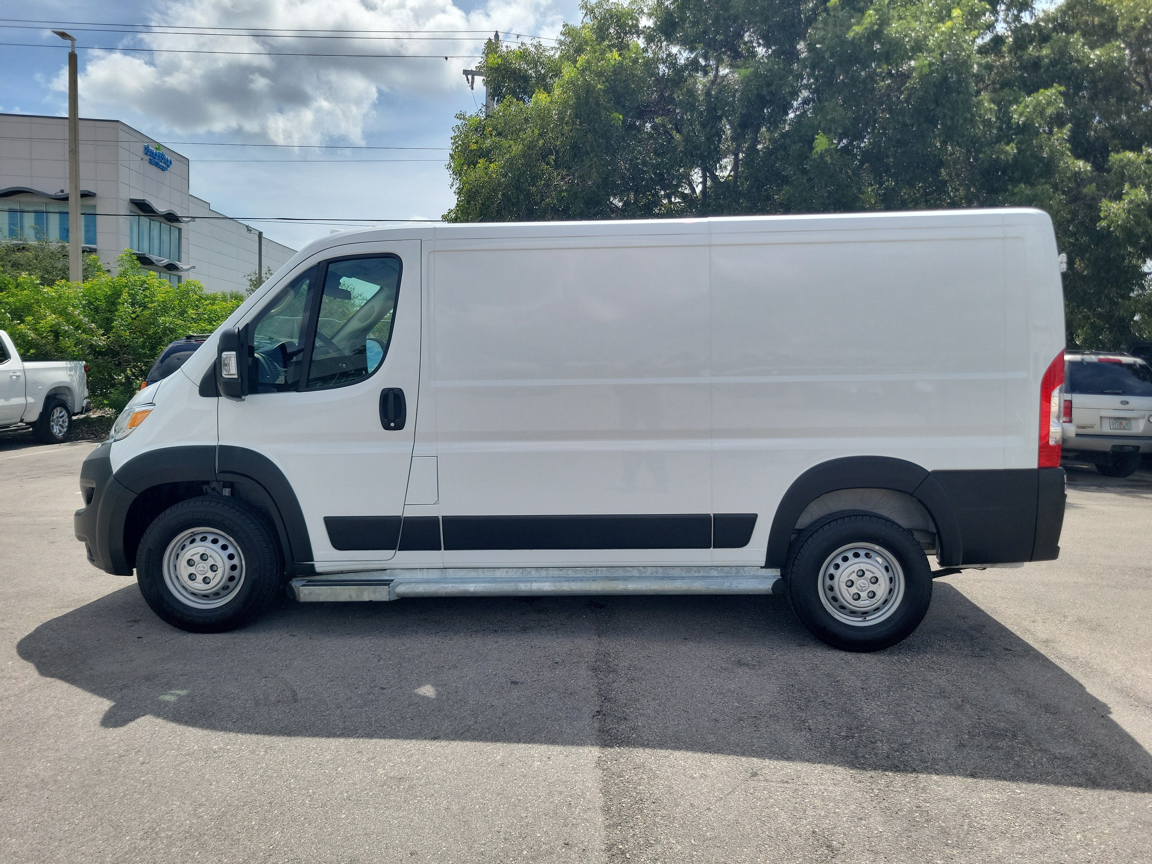 2025 RAM ProMaster Cargo Van Tradesman