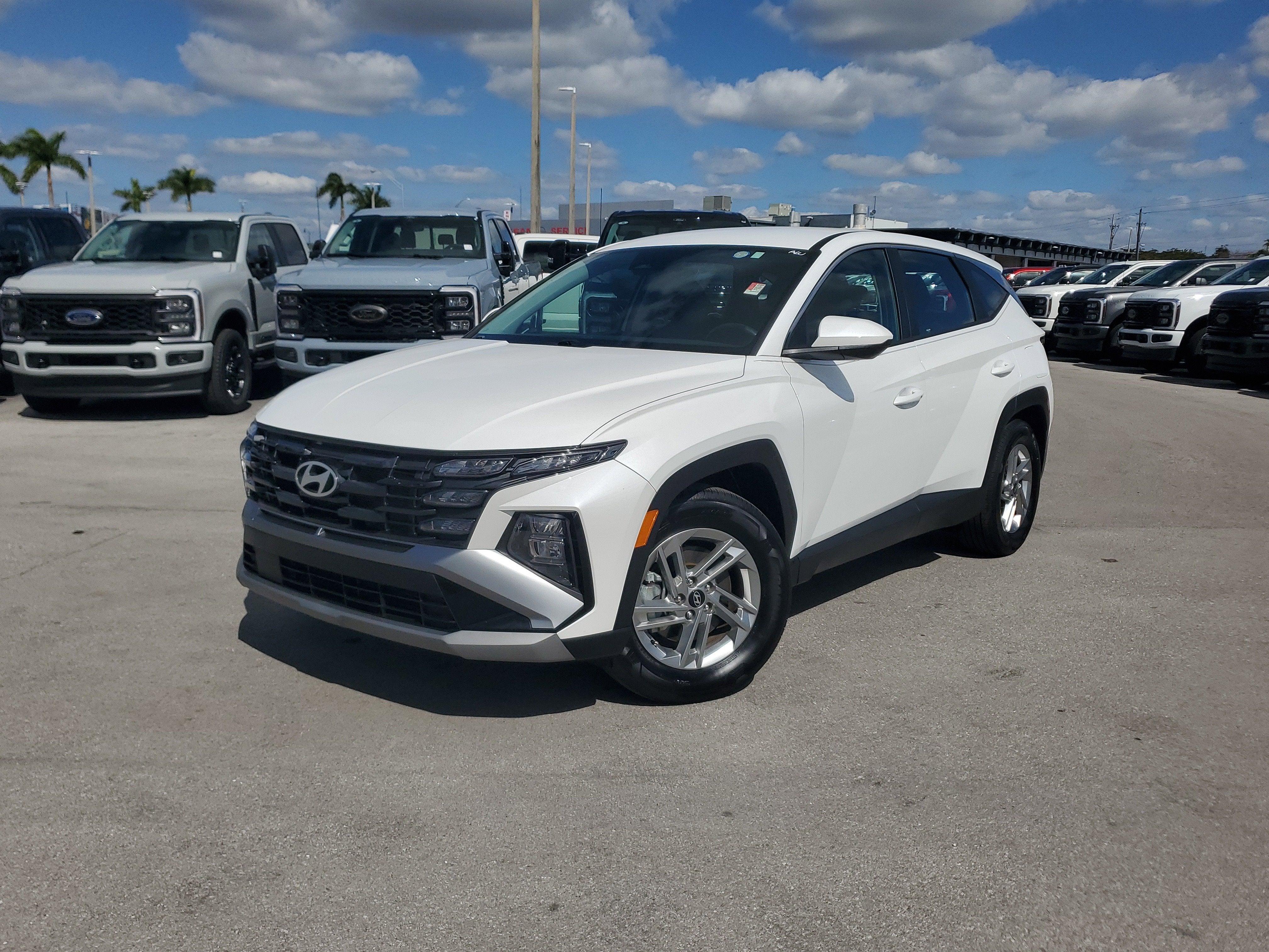 2025 Hyundai Tucson SE