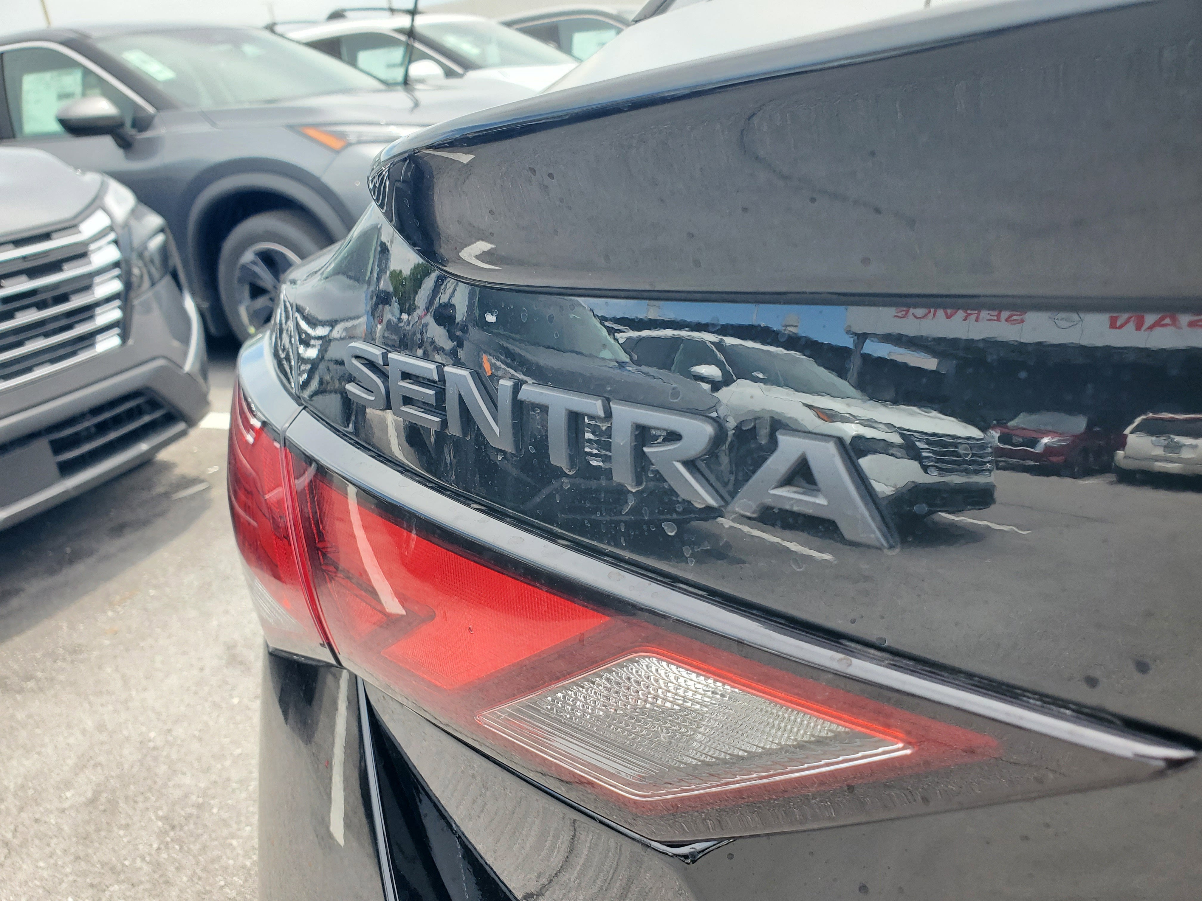 2025 Nissan Sentra SR Midnight Edition