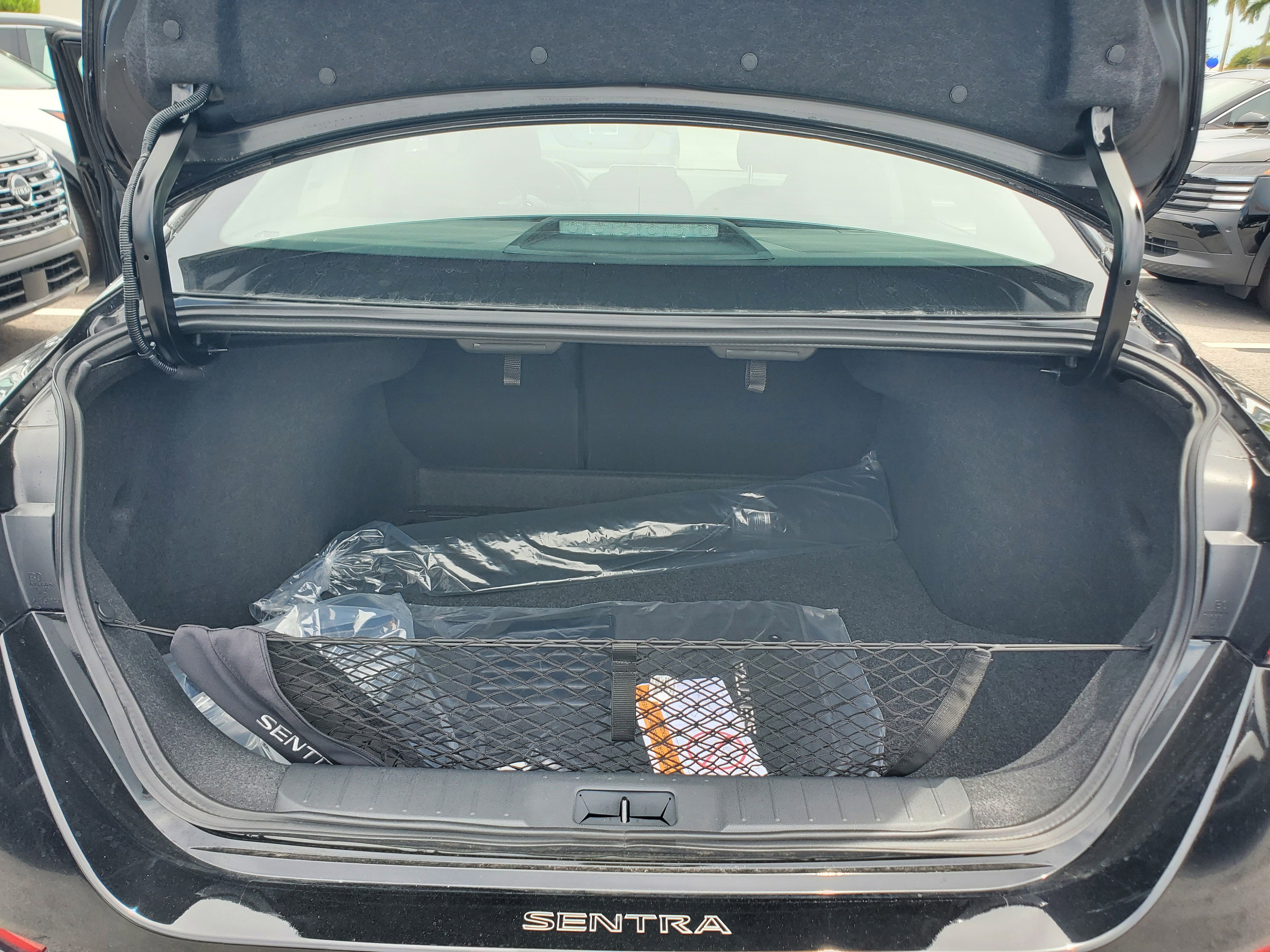 2025 Nissan Sentra SR Midnight Edition