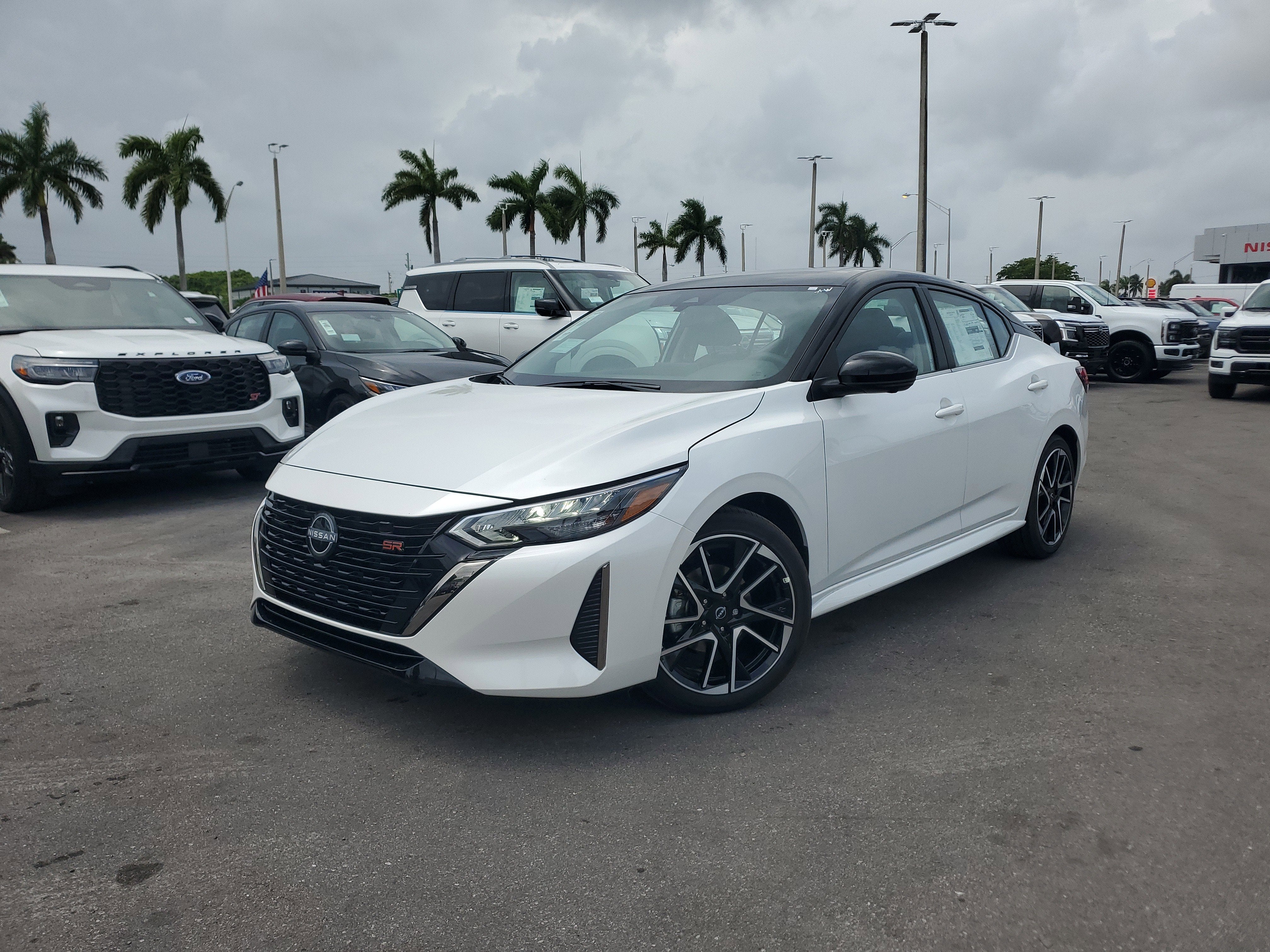 2025 Nissan Sentra SR