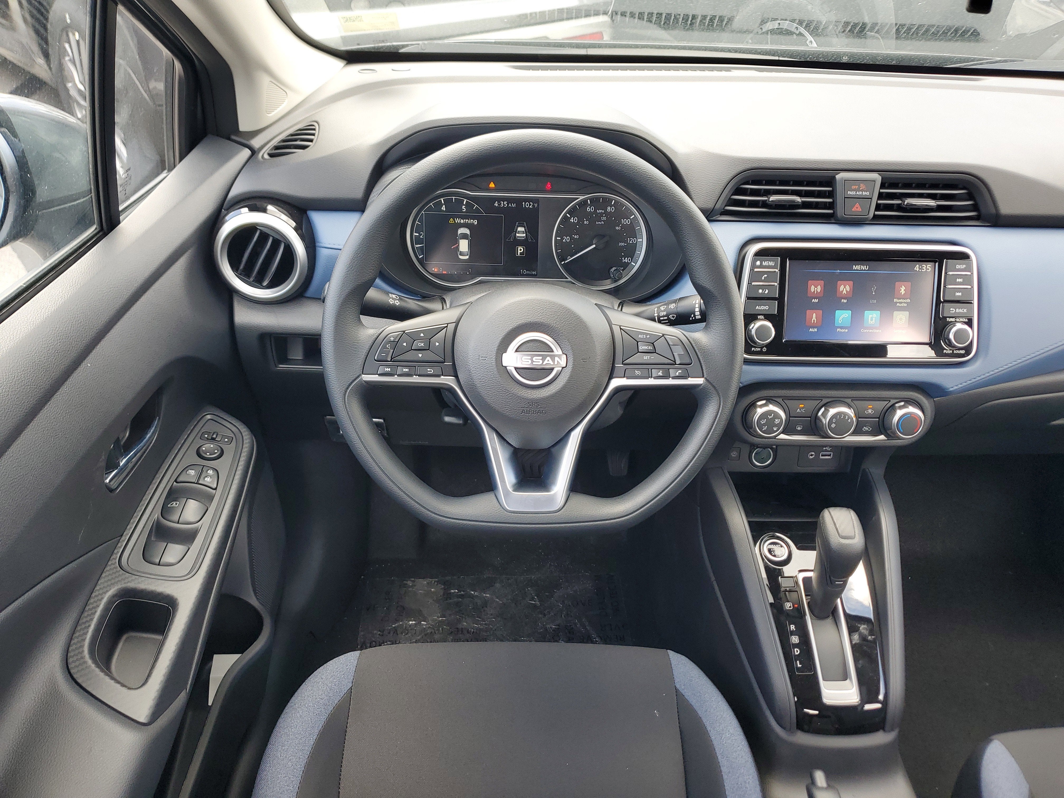 2025 Nissan Versa SV
