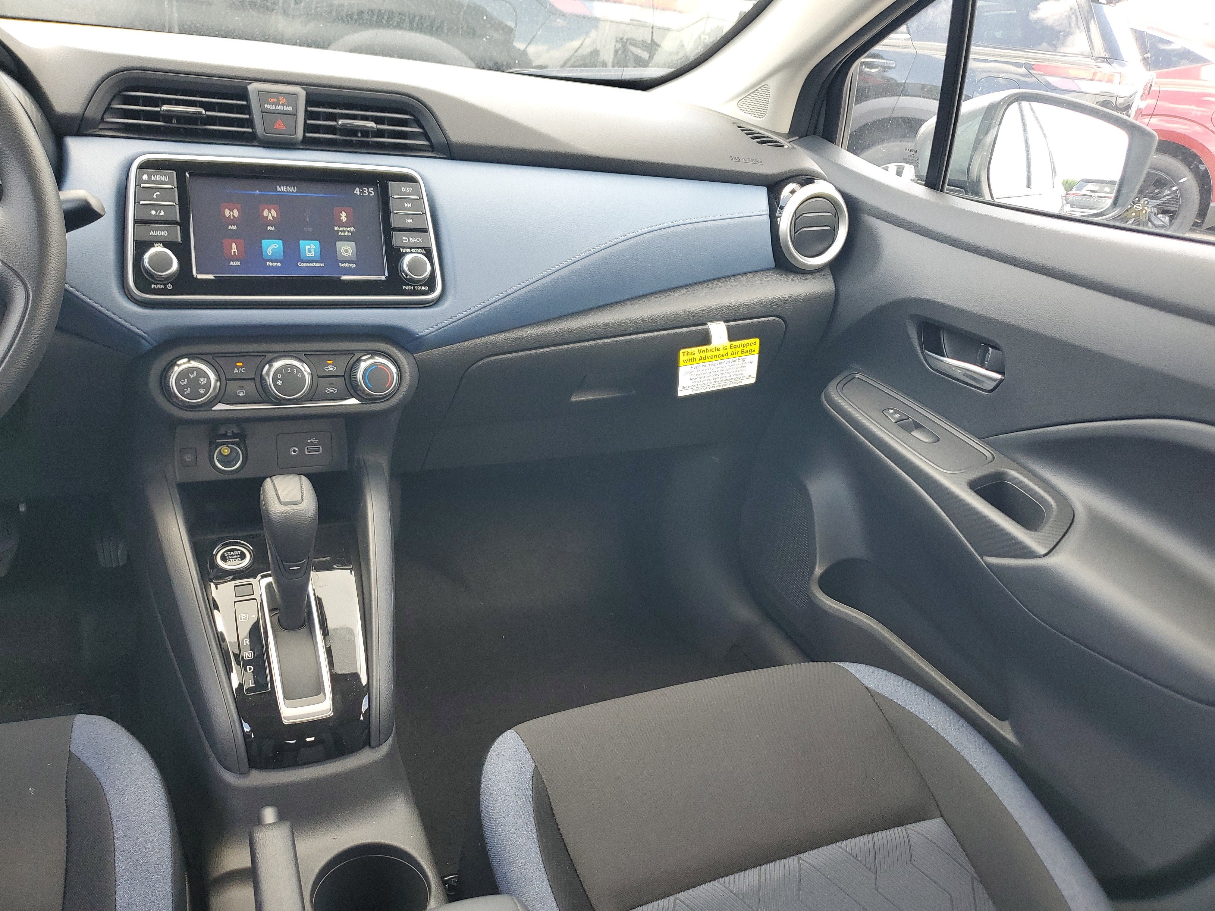 2025 Nissan Versa SV