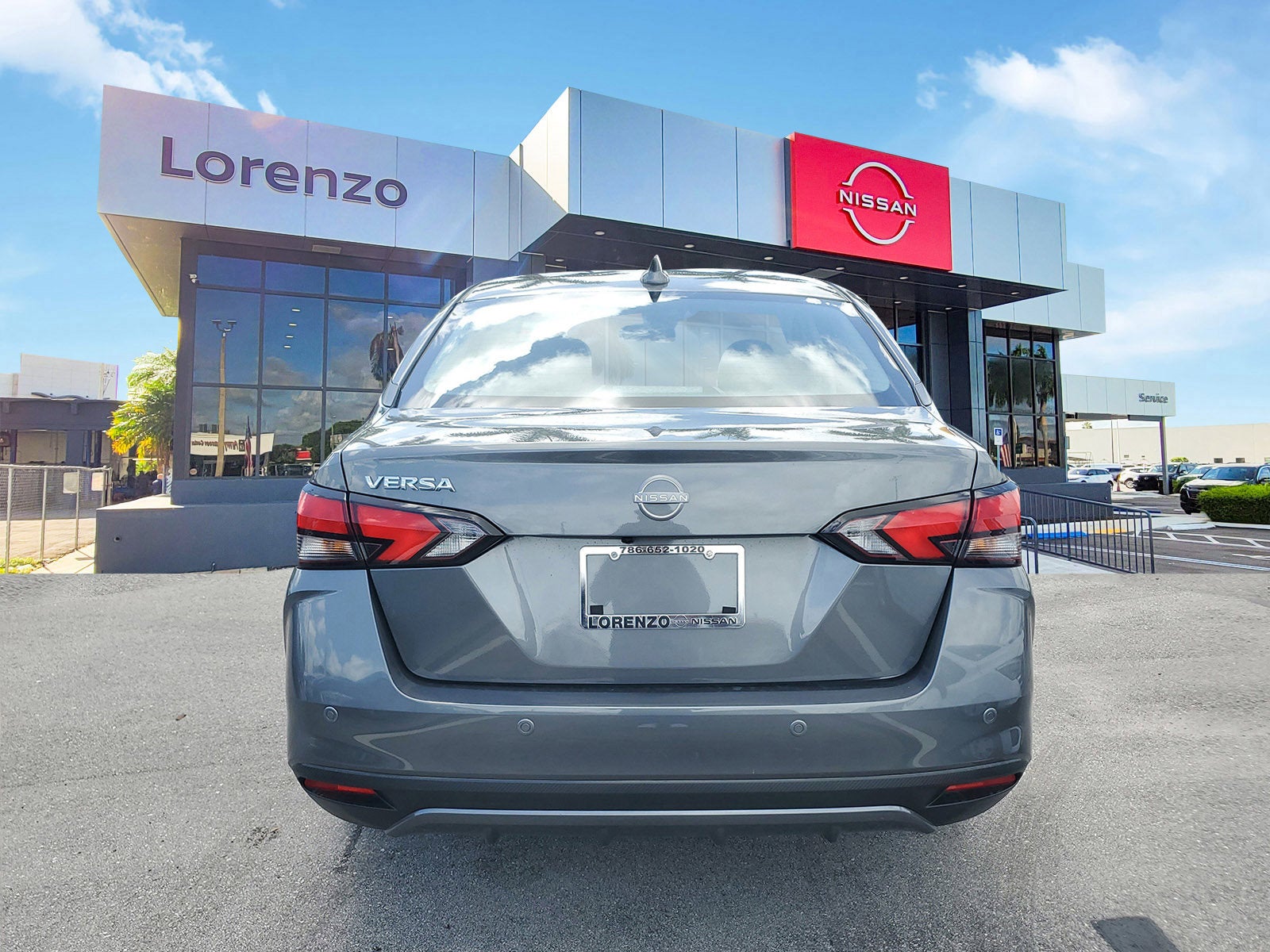 2025 Nissan Versa SV