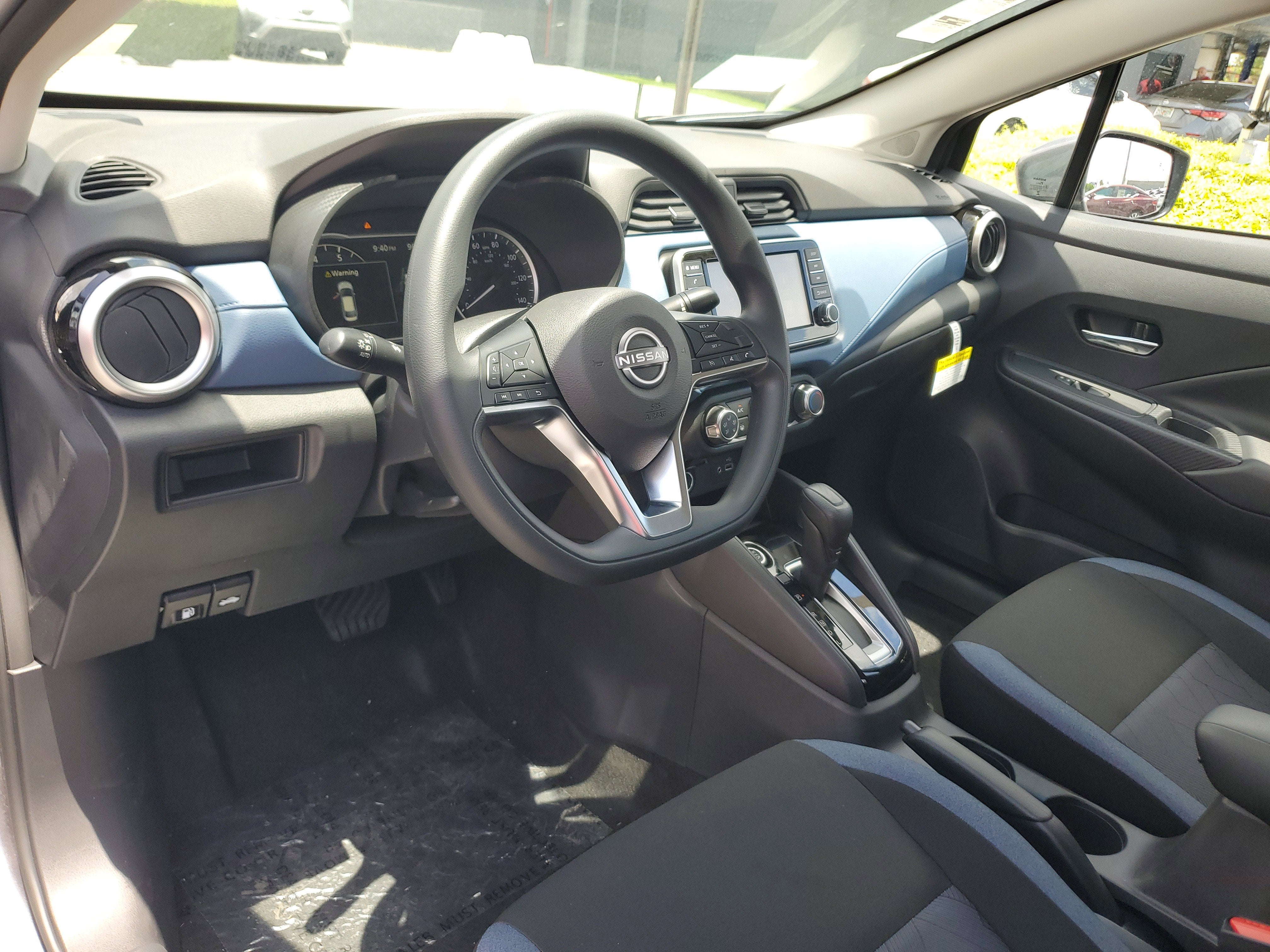 2025 Nissan Versa SV
