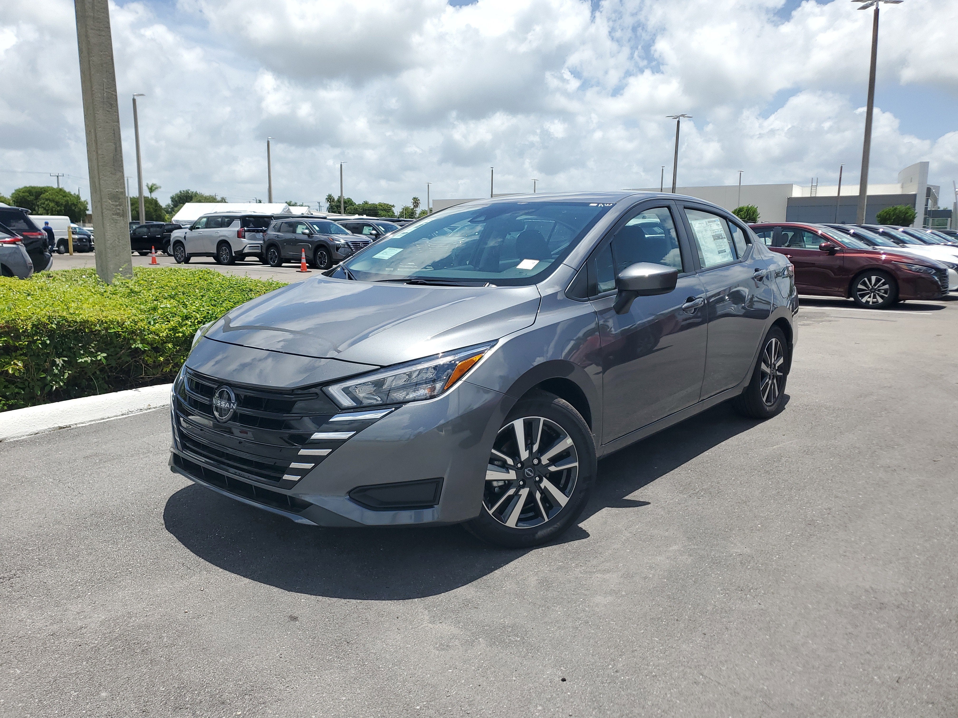 2025 Nissan Versa SV