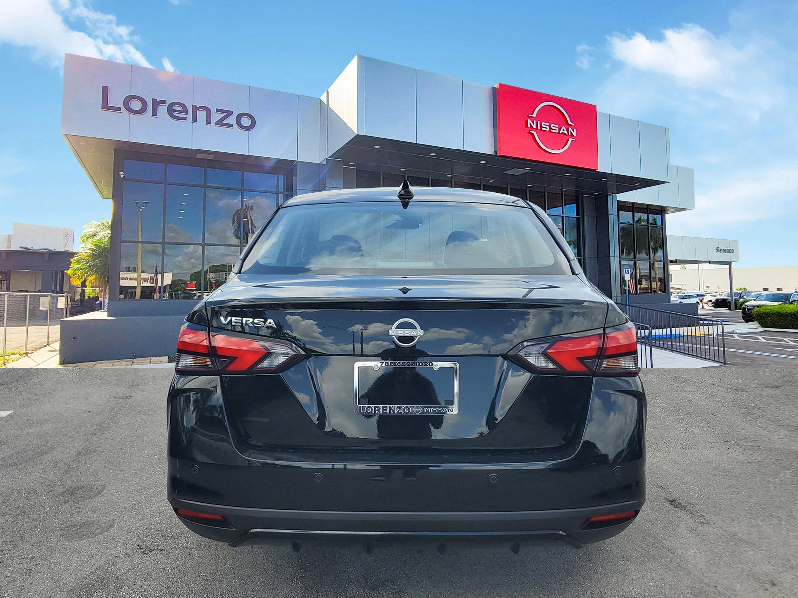 2025 Nissan Versa SV