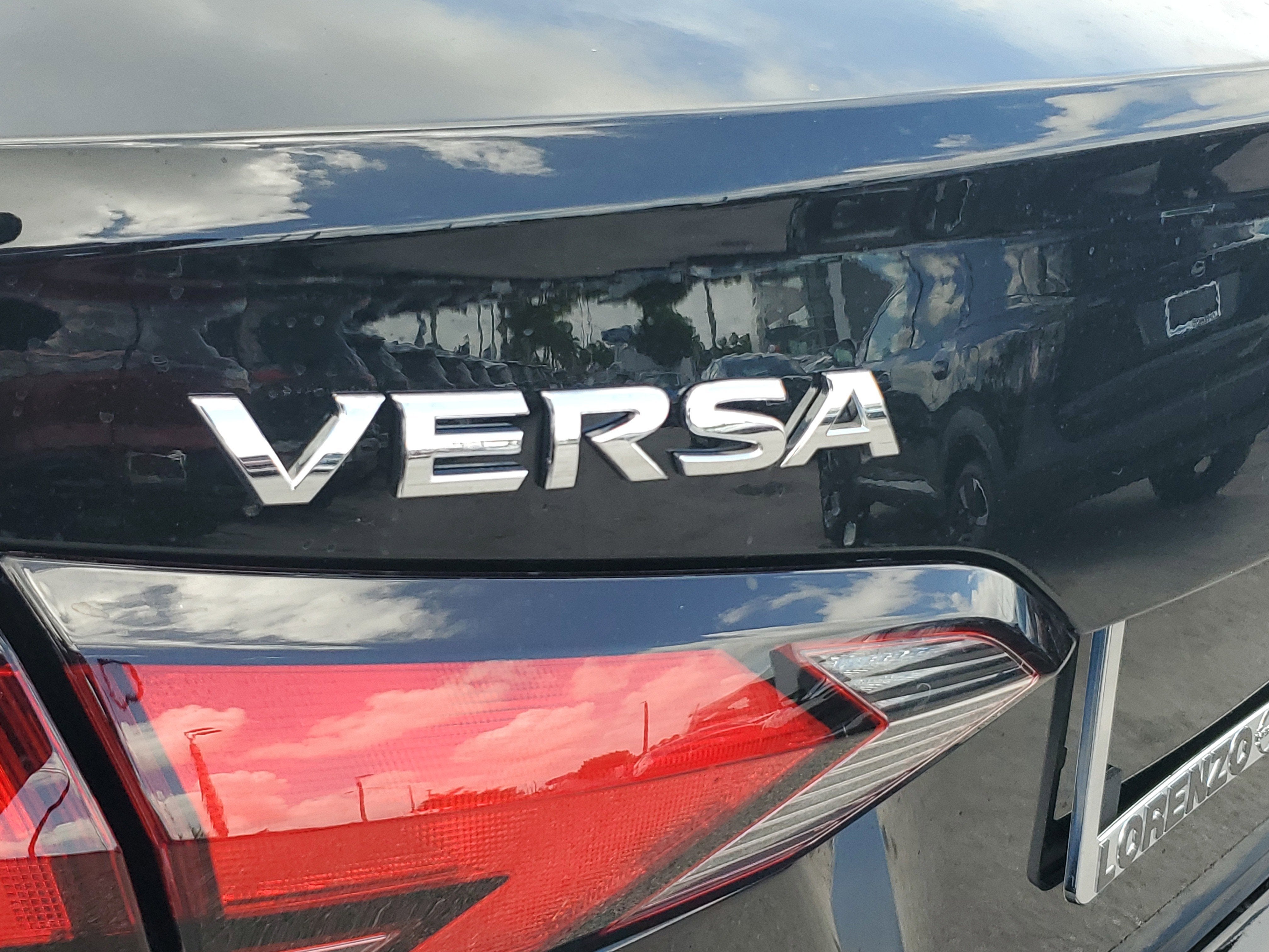 2025 Nissan Versa SV