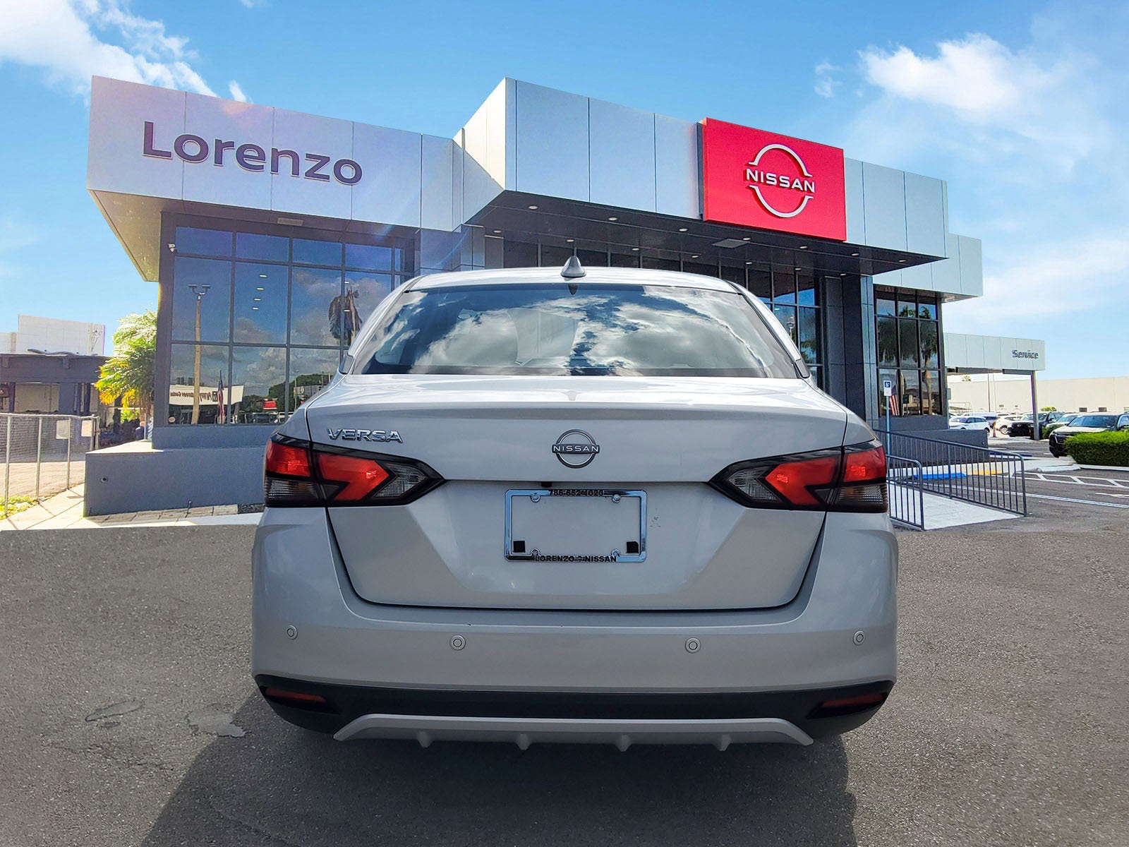 2025 Nissan Versa SV