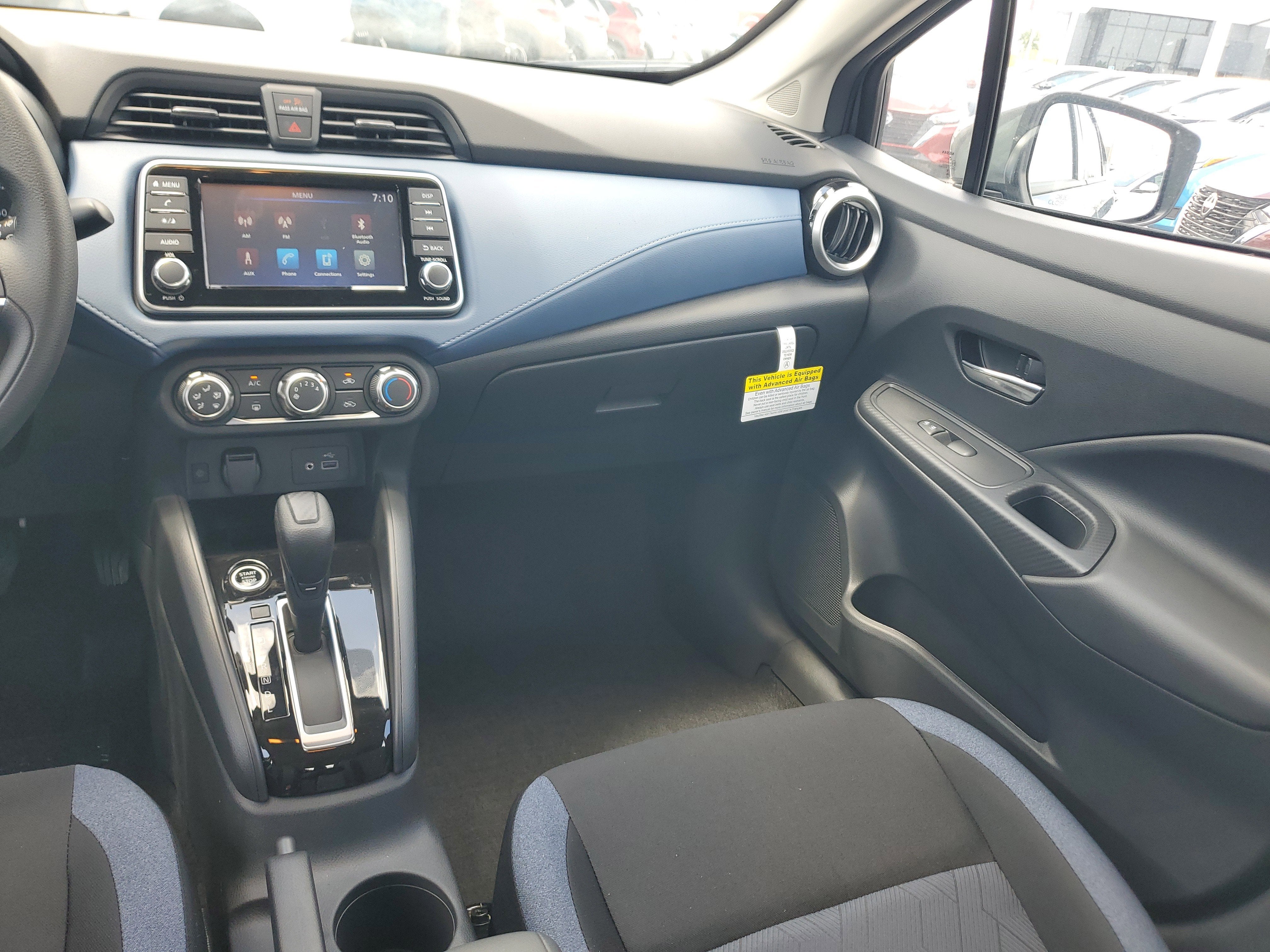 2025 Nissan Versa SV