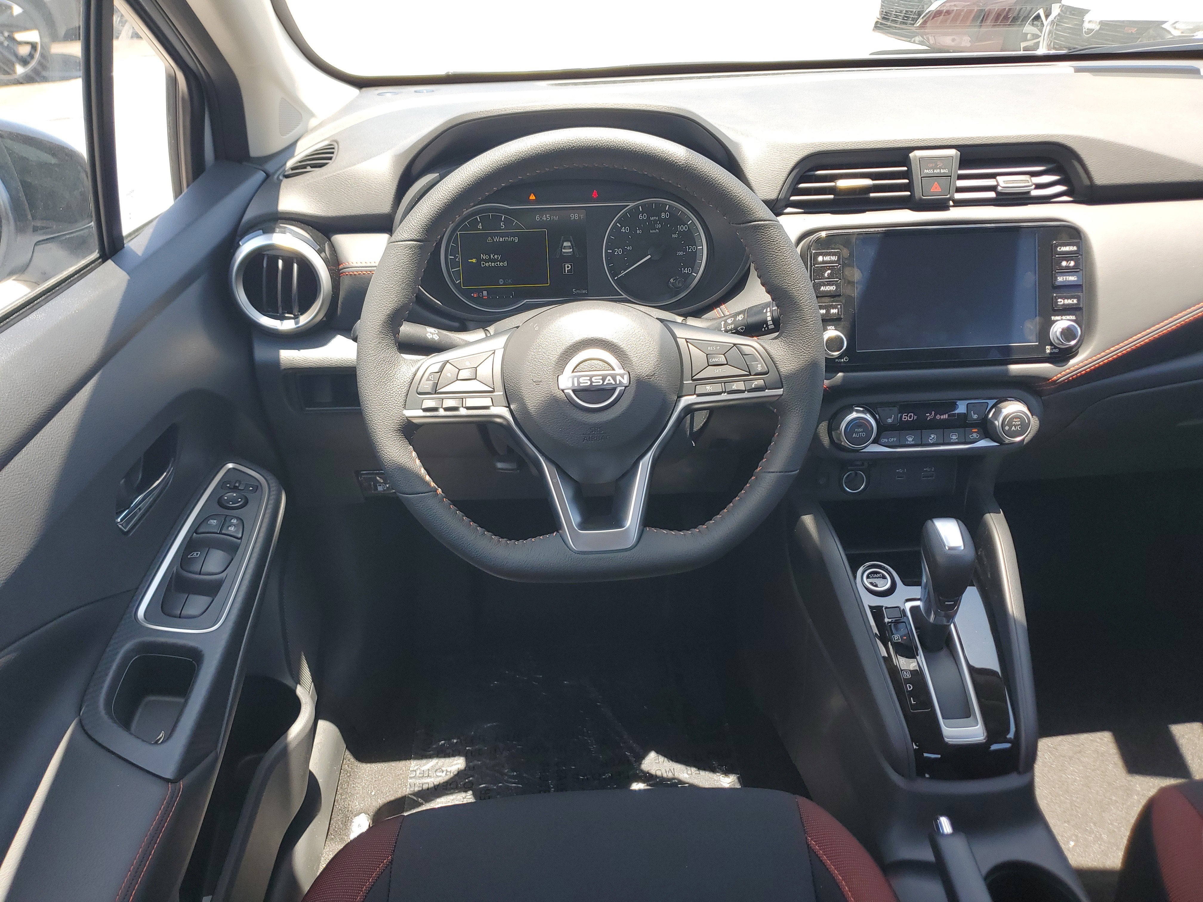 2025 Nissan Versa SR