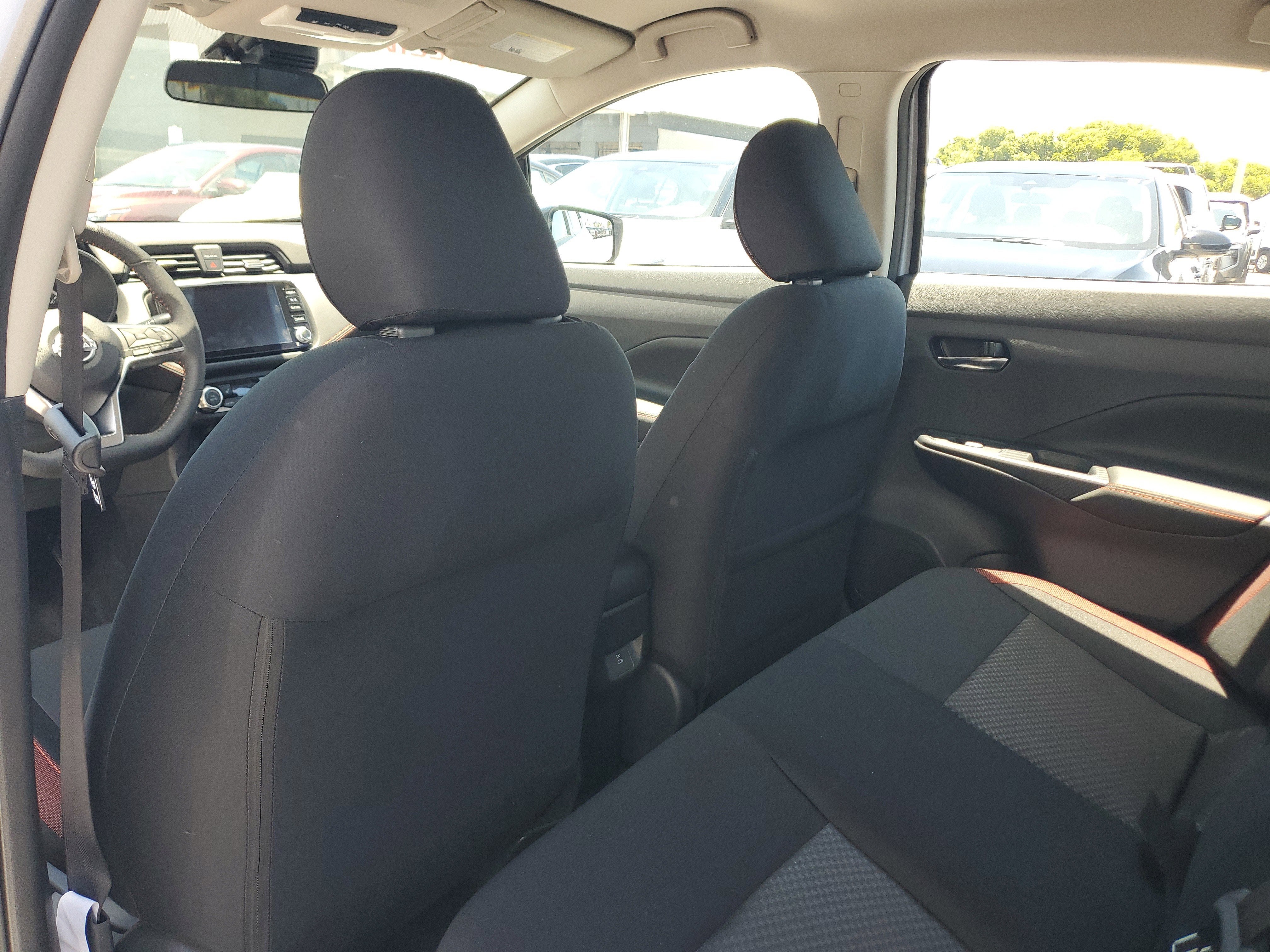 2025 Nissan Versa SR