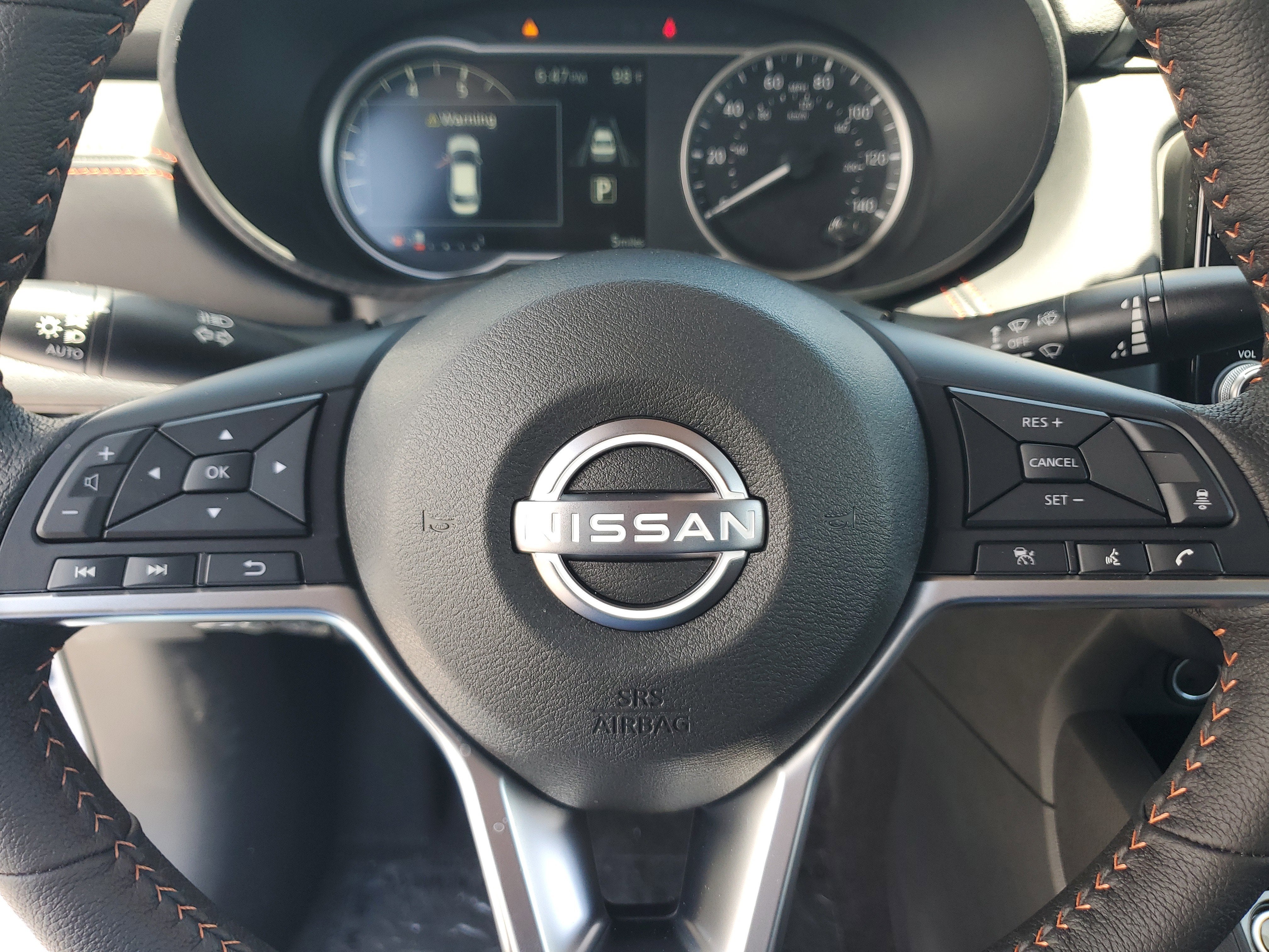 2025 Nissan Versa SR