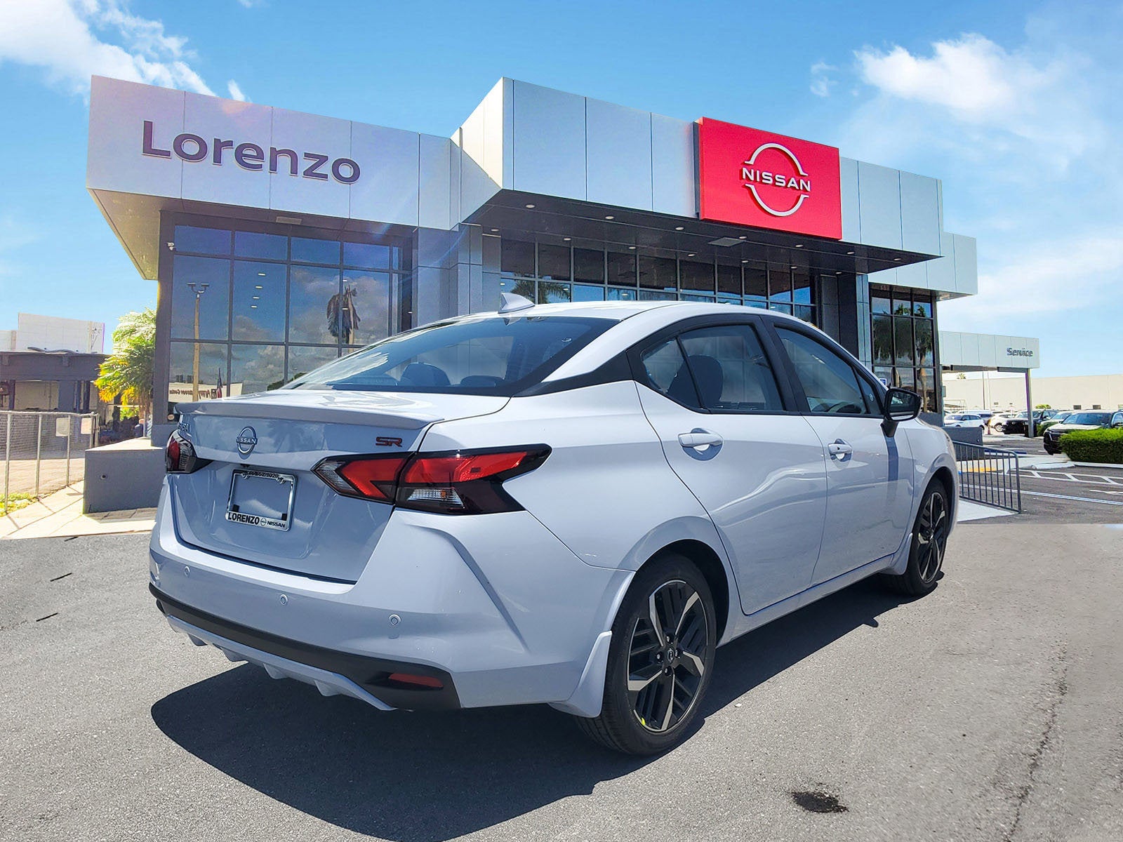 2025 Nissan Versa SR