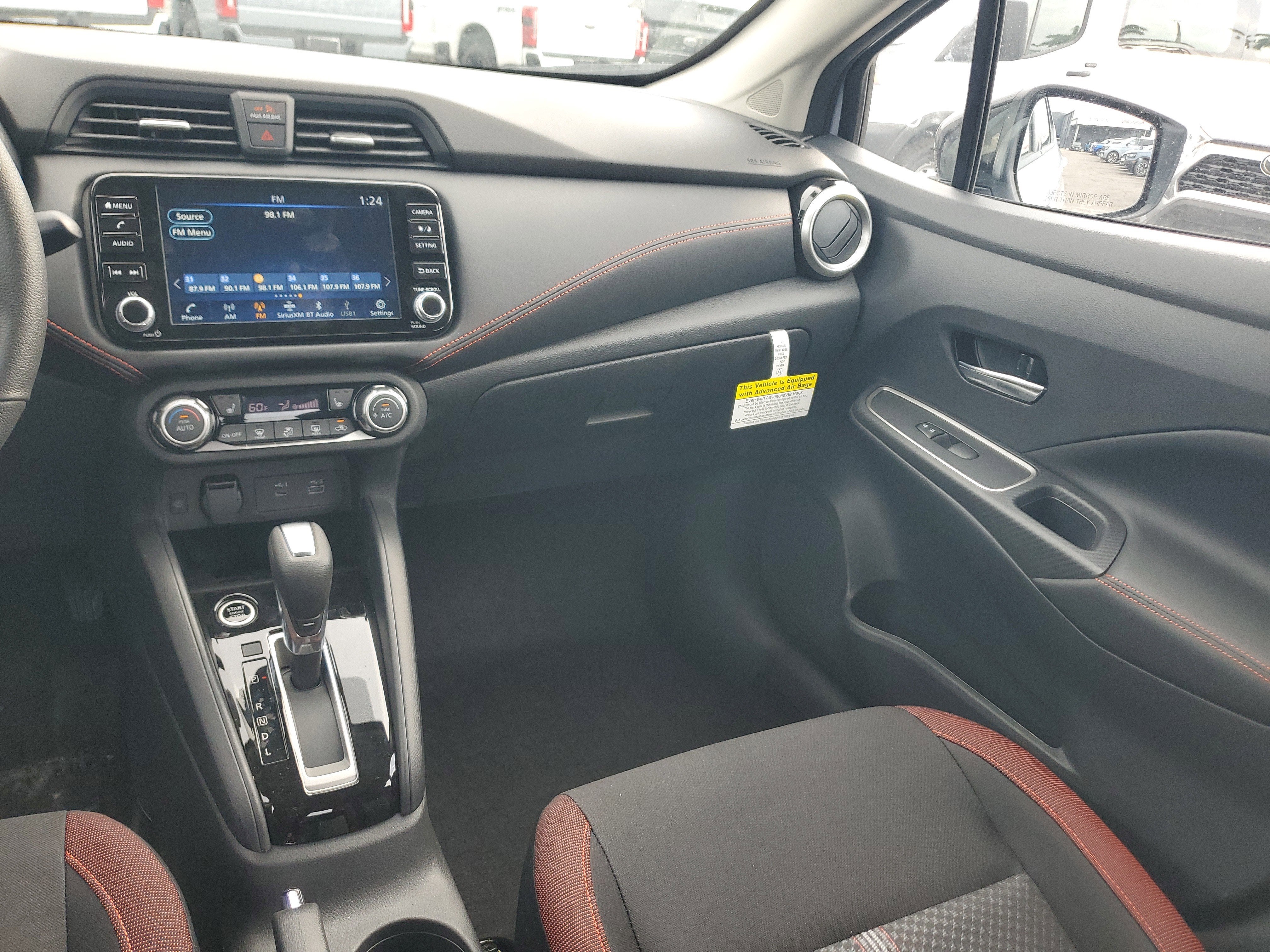 2025 Nissan Versa SR
