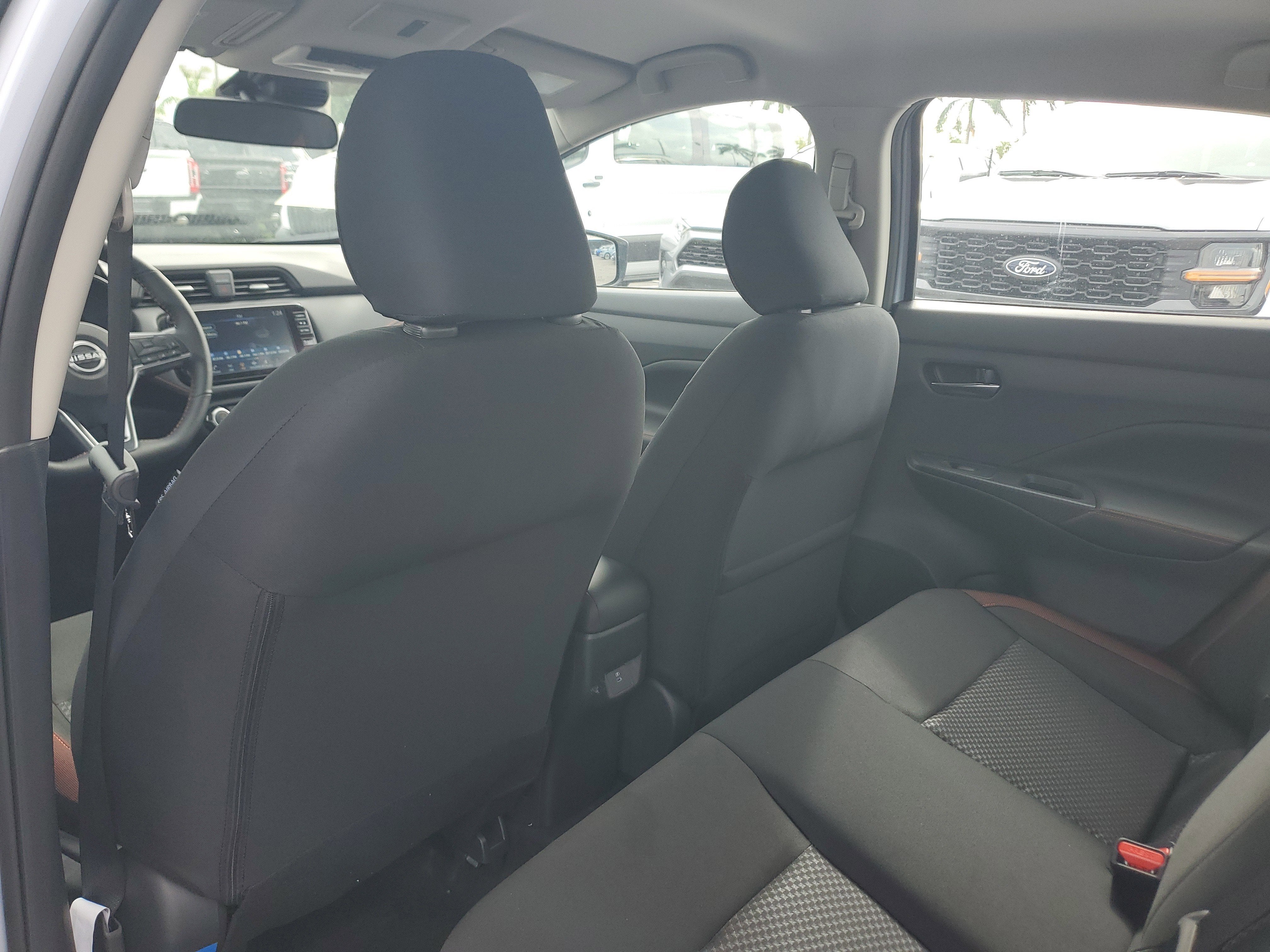 2025 Nissan Versa SR