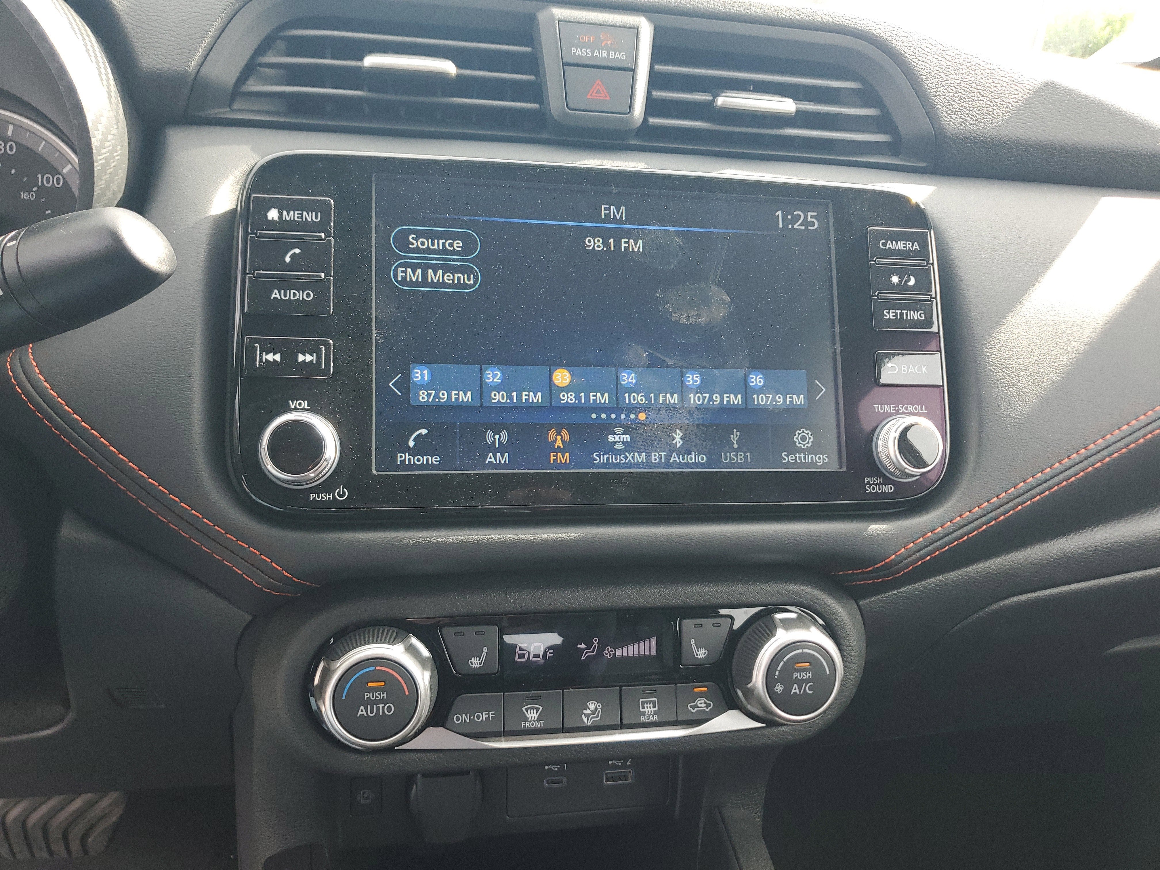 2025 Nissan Versa SR