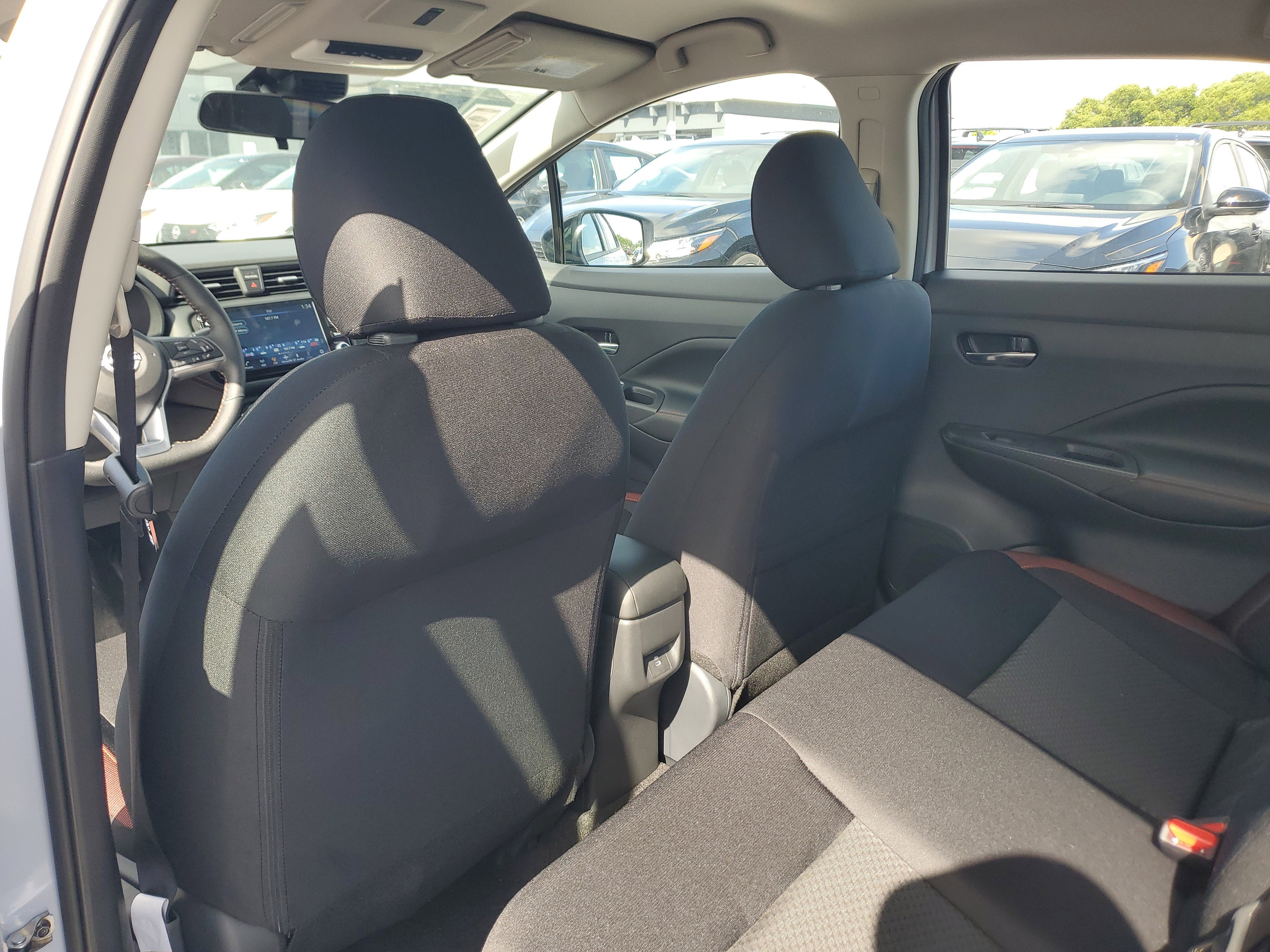 2025 Nissan Versa SR