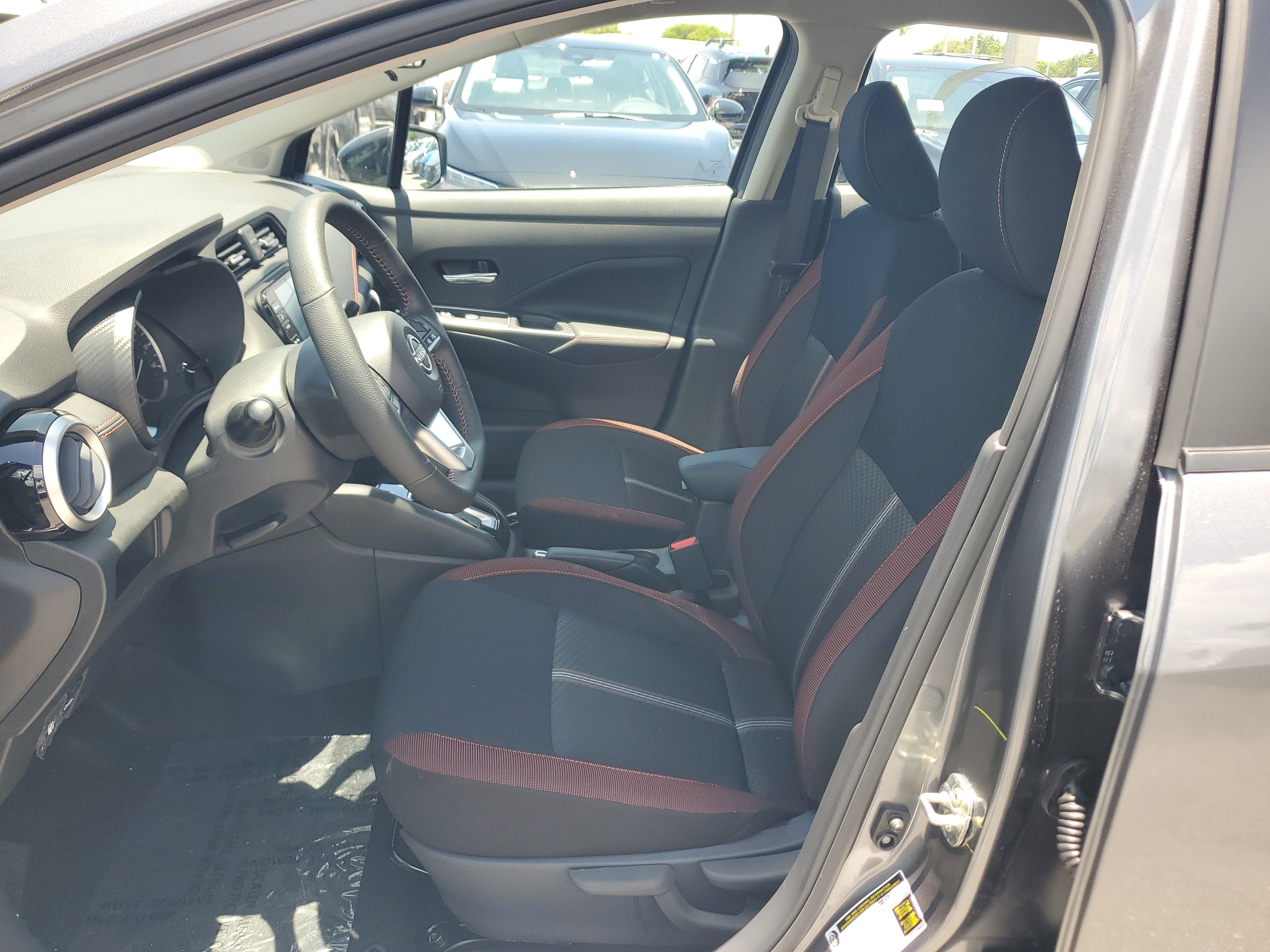 2025 Nissan Versa SR