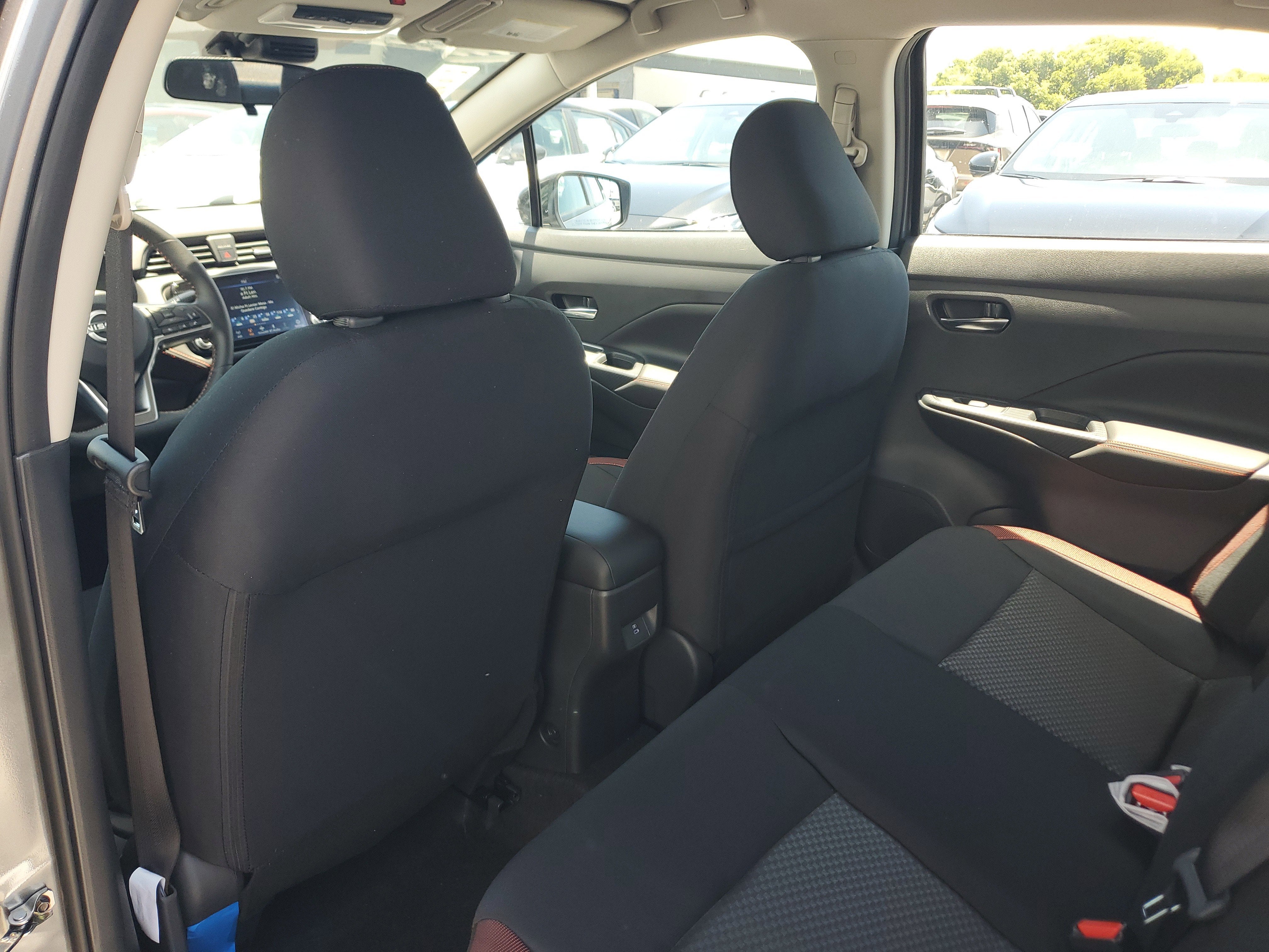 2025 Nissan Versa SR