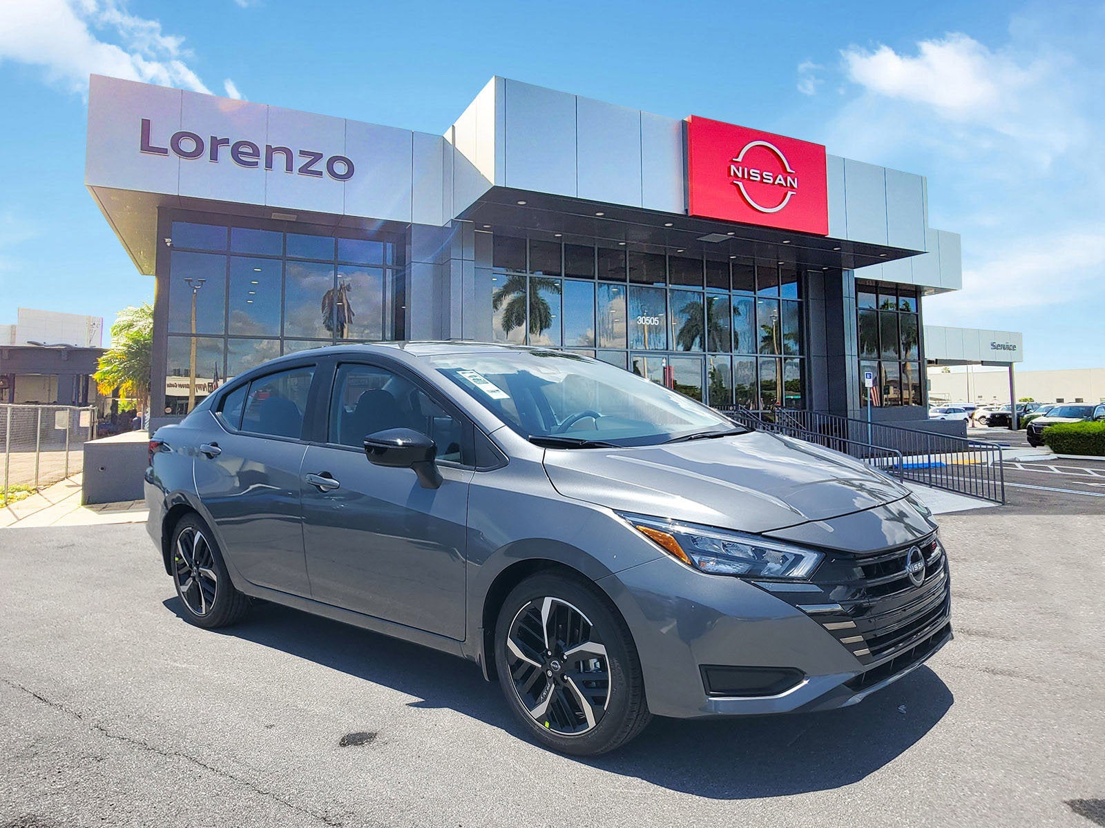 2025 Nissan Versa SR