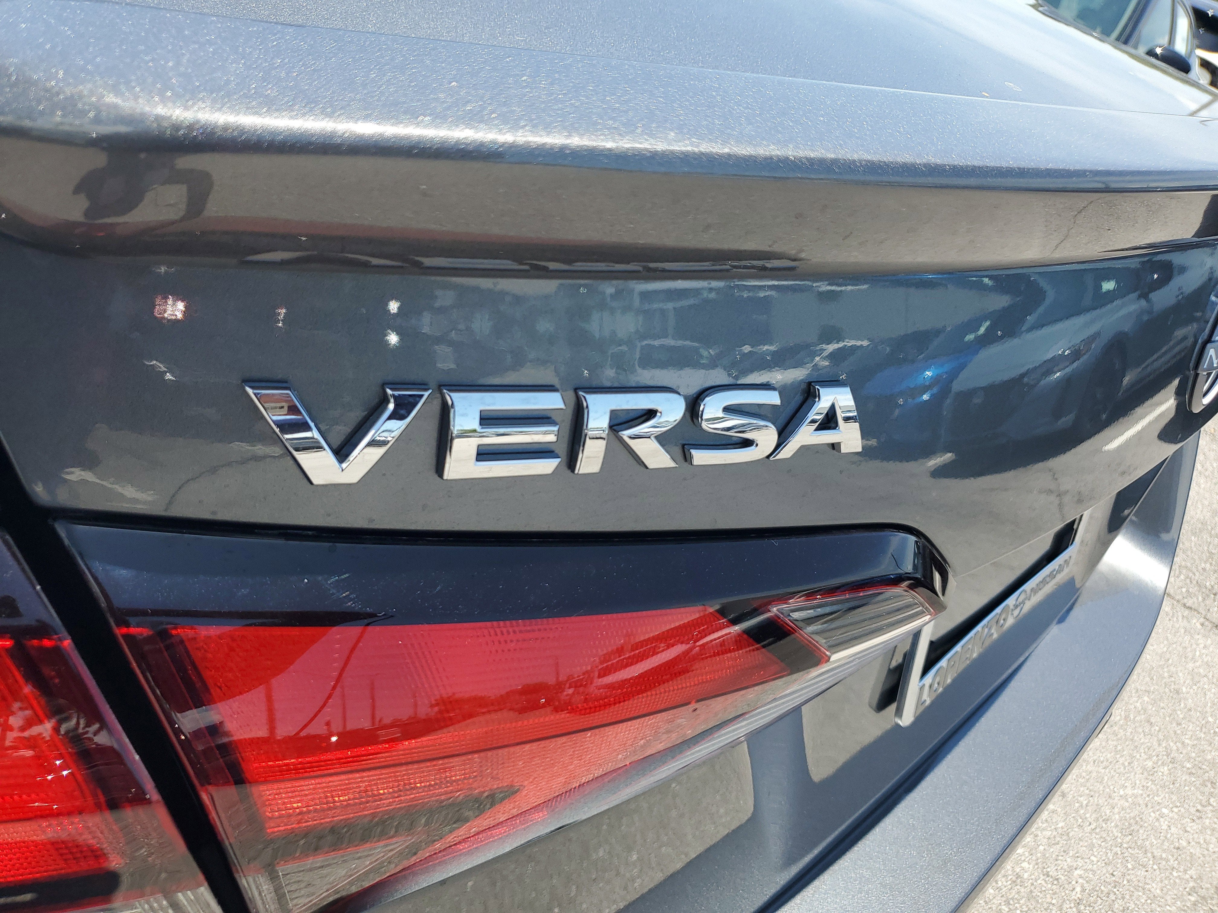 2025 Nissan Versa SR