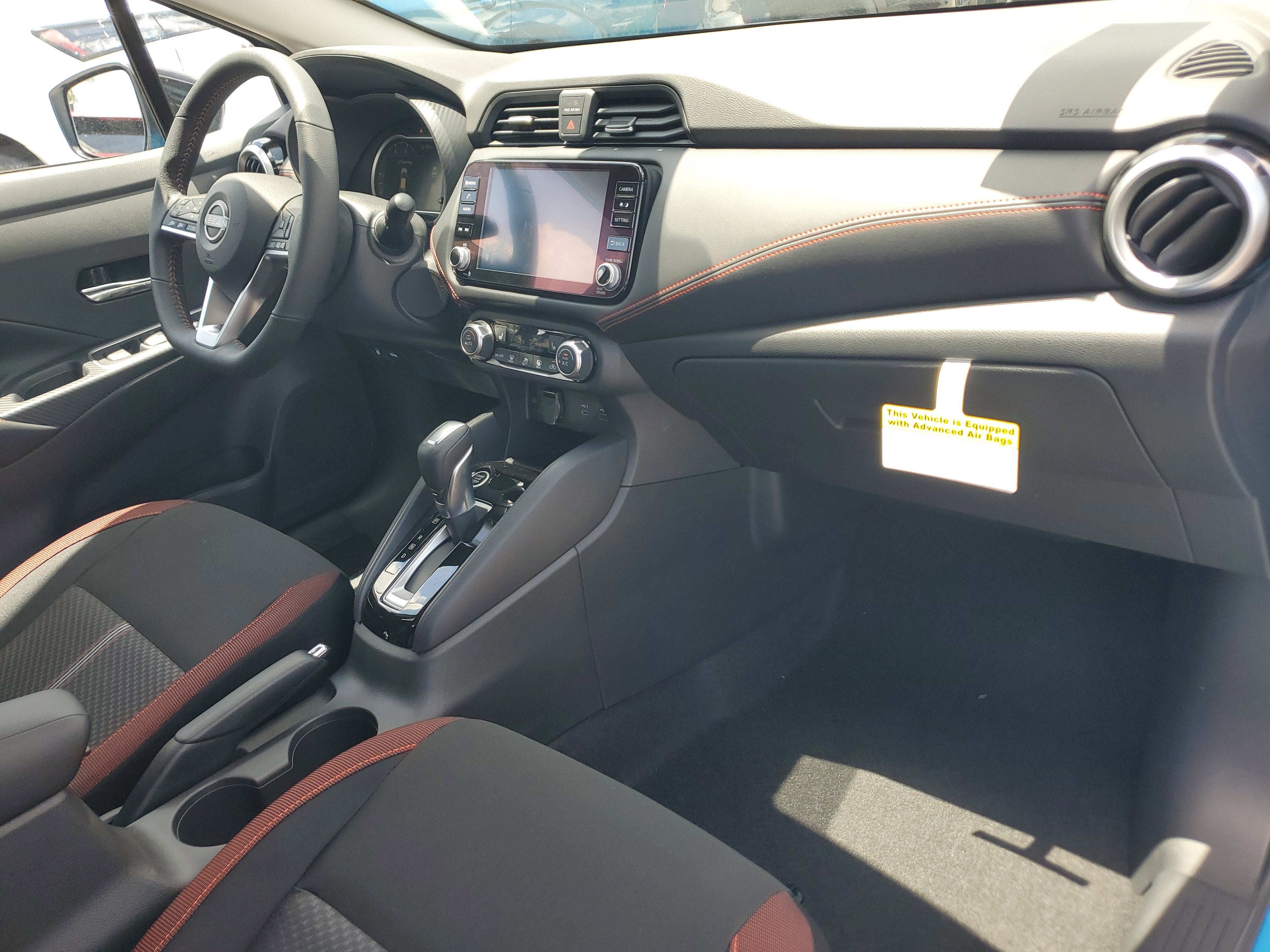 2025 Nissan Versa SR