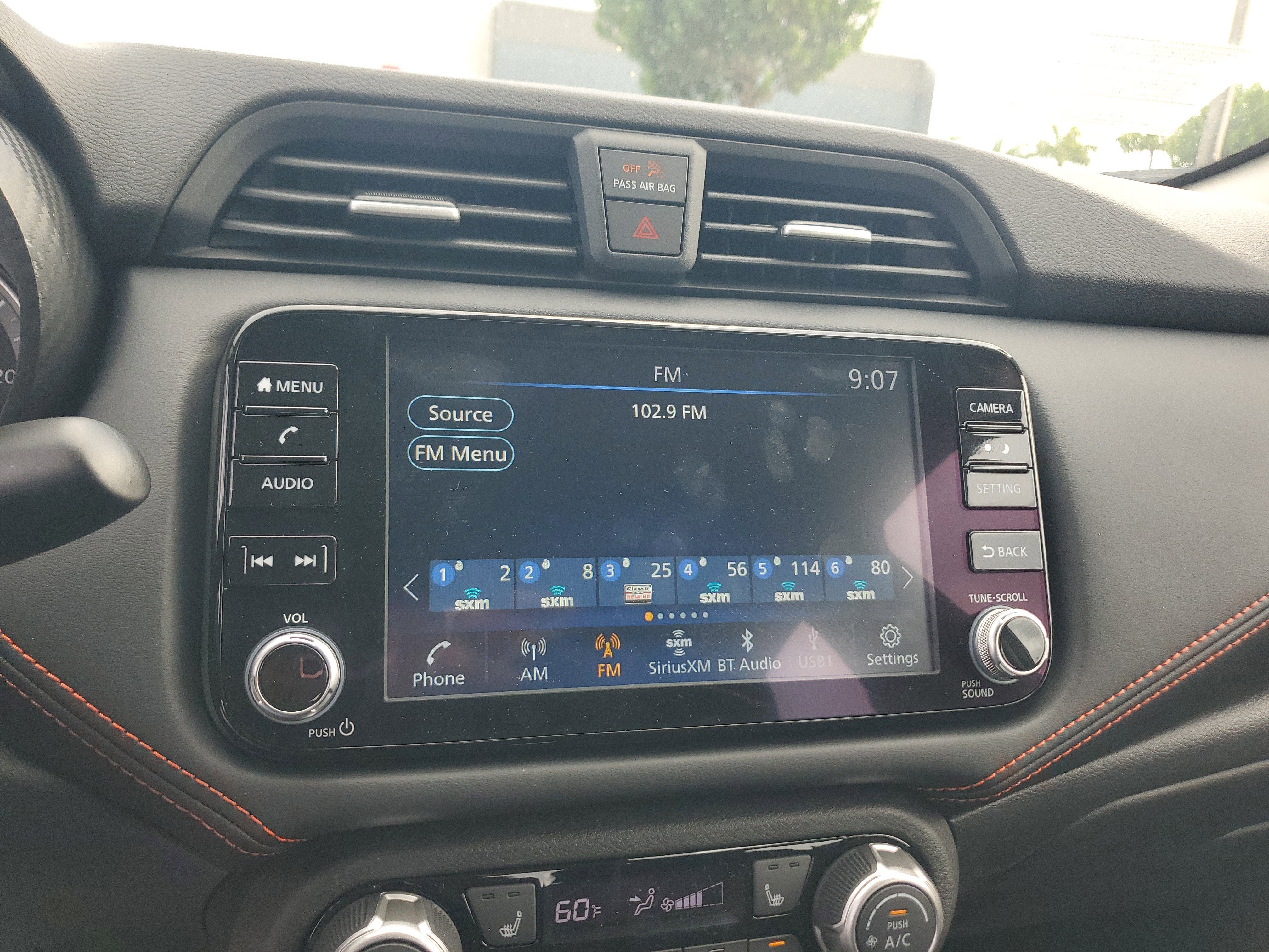 2025 Nissan Versa SR